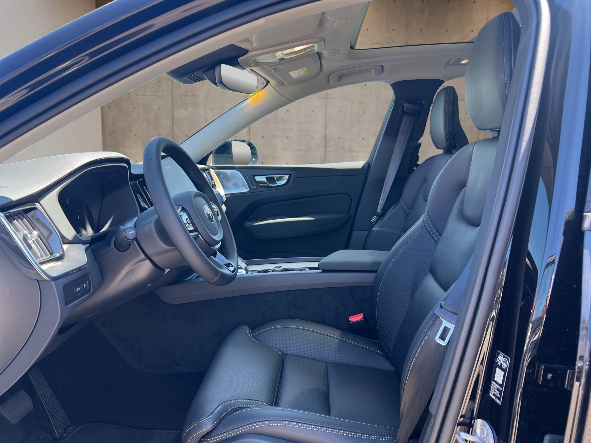 VOLVO XC60 2.0 T8 TE Ultra Dark eAWD-image-10