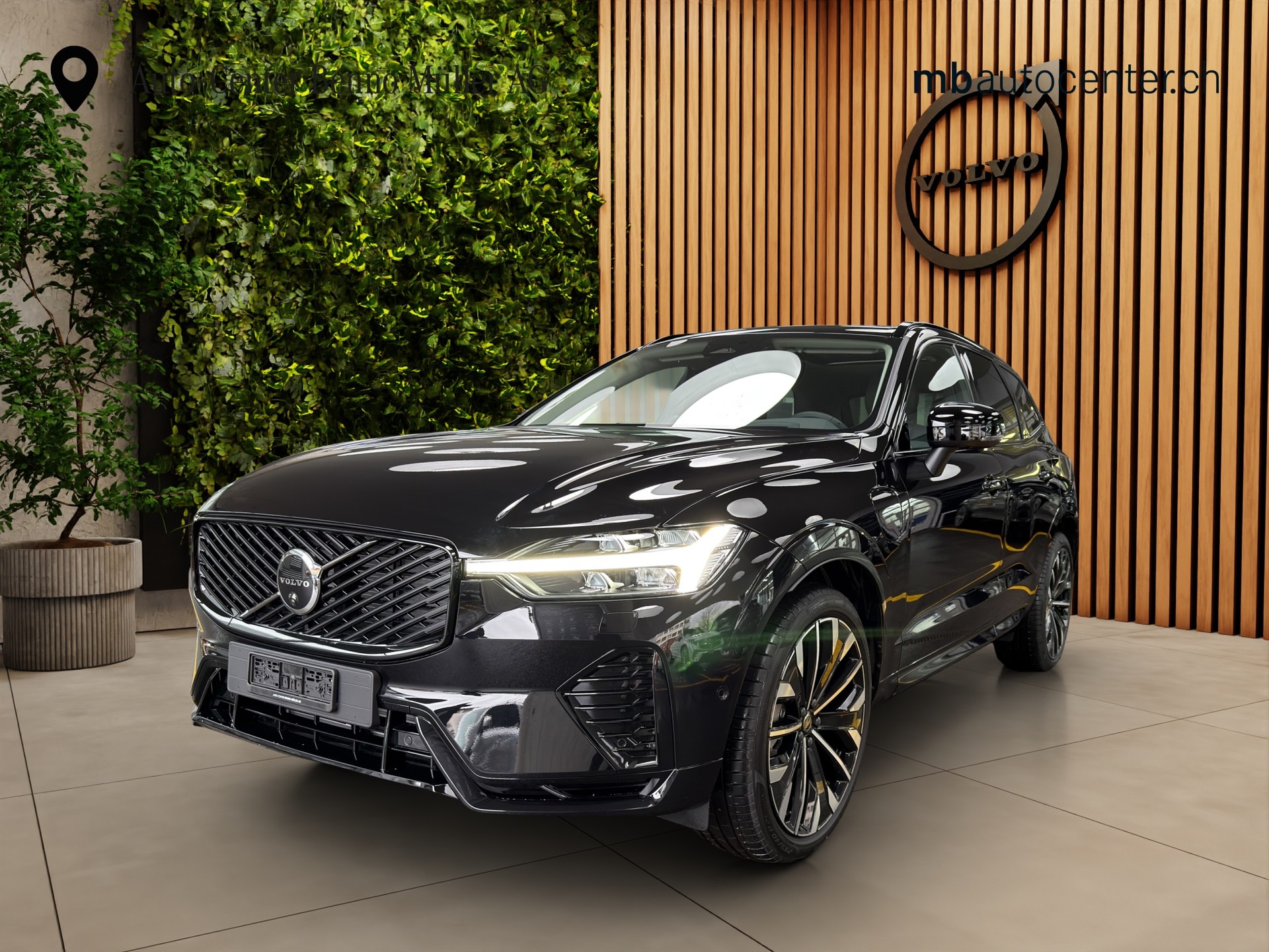 VOLVO XC60 2.0 T8 TE Ultra Dark eAWD-showroom-element-1