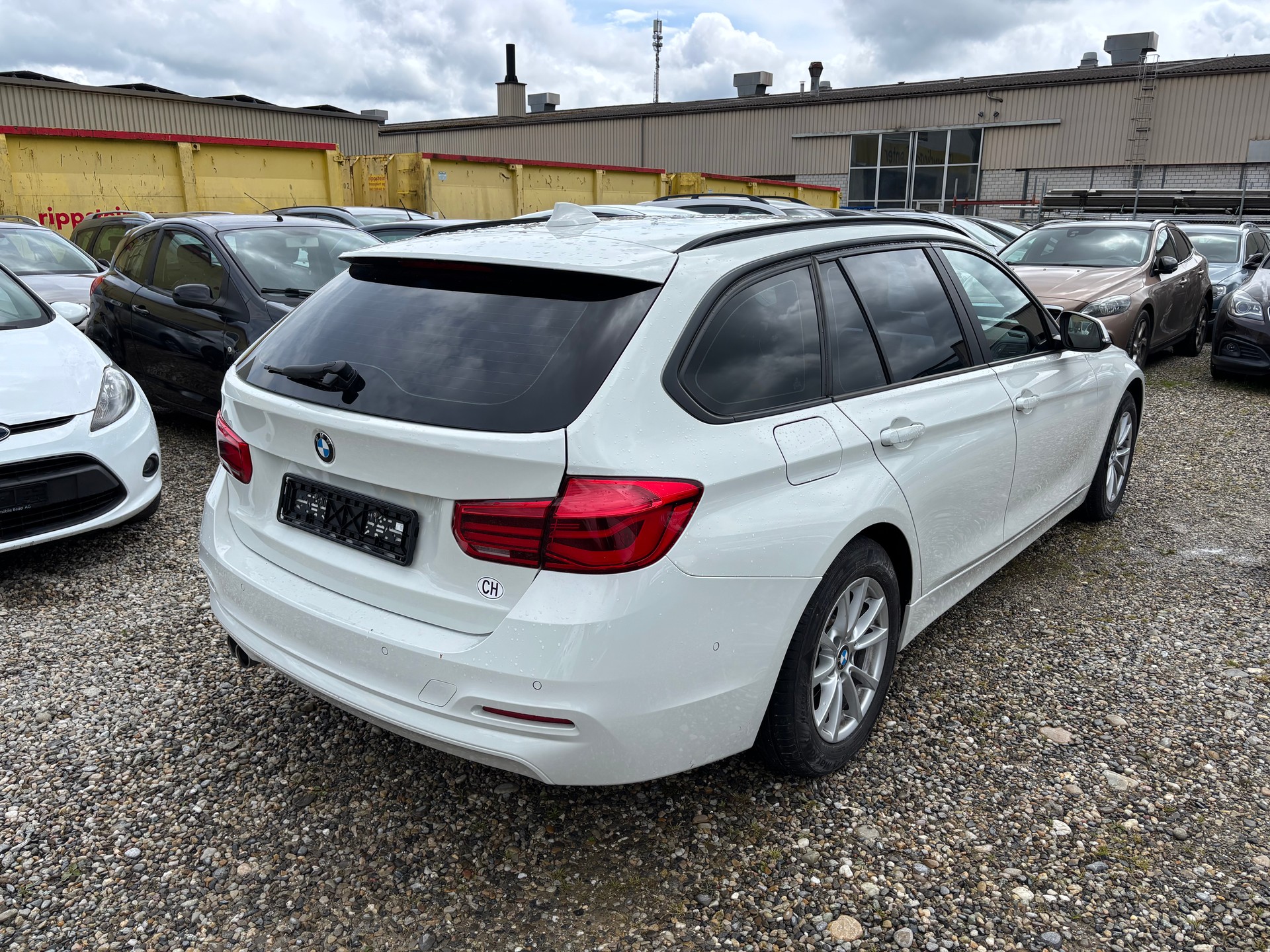BMW 320d xDrive Touring Swiss Advantage Sport Stept-image-3