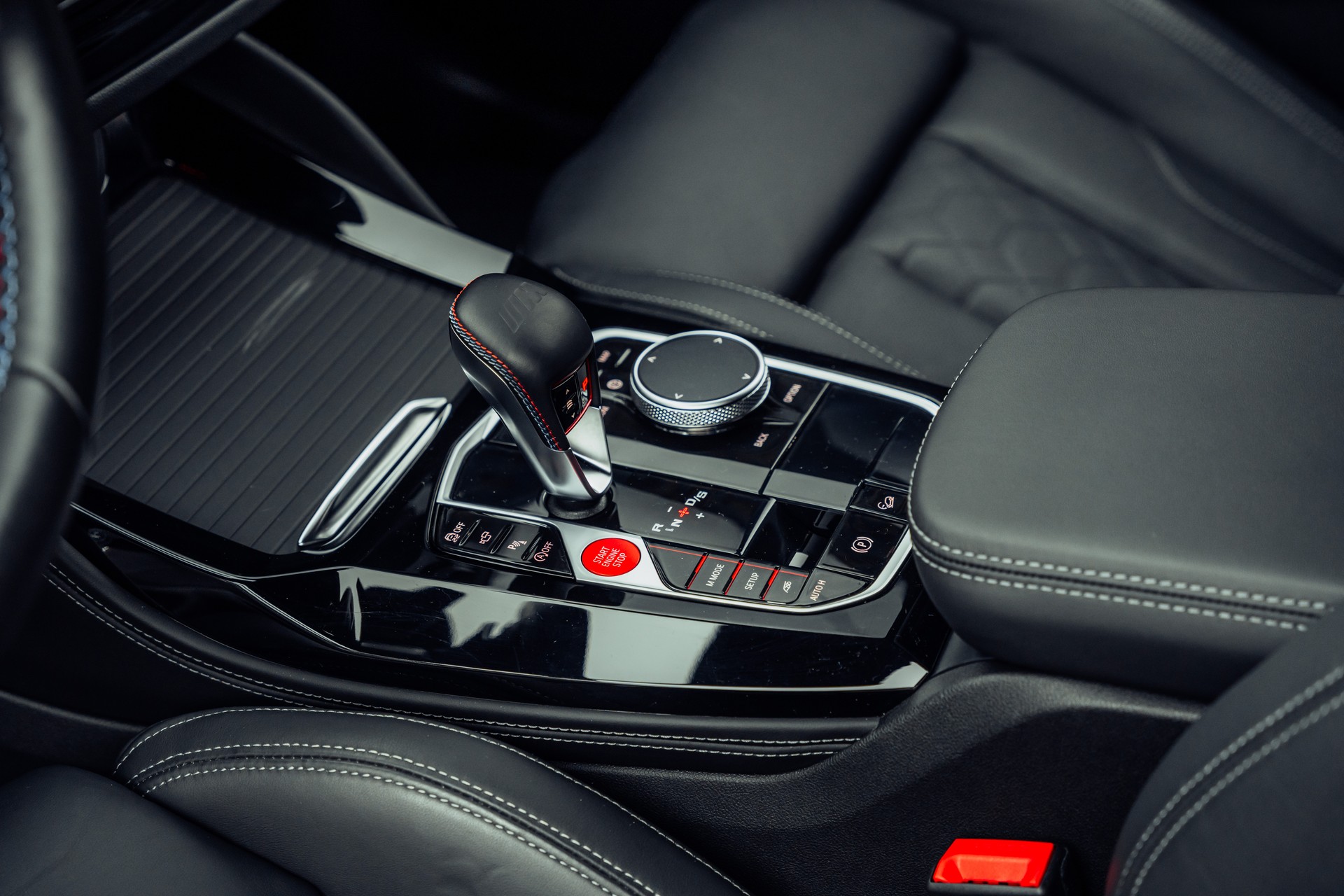 BMW X4M xDrive Competition Steptronic-image-14