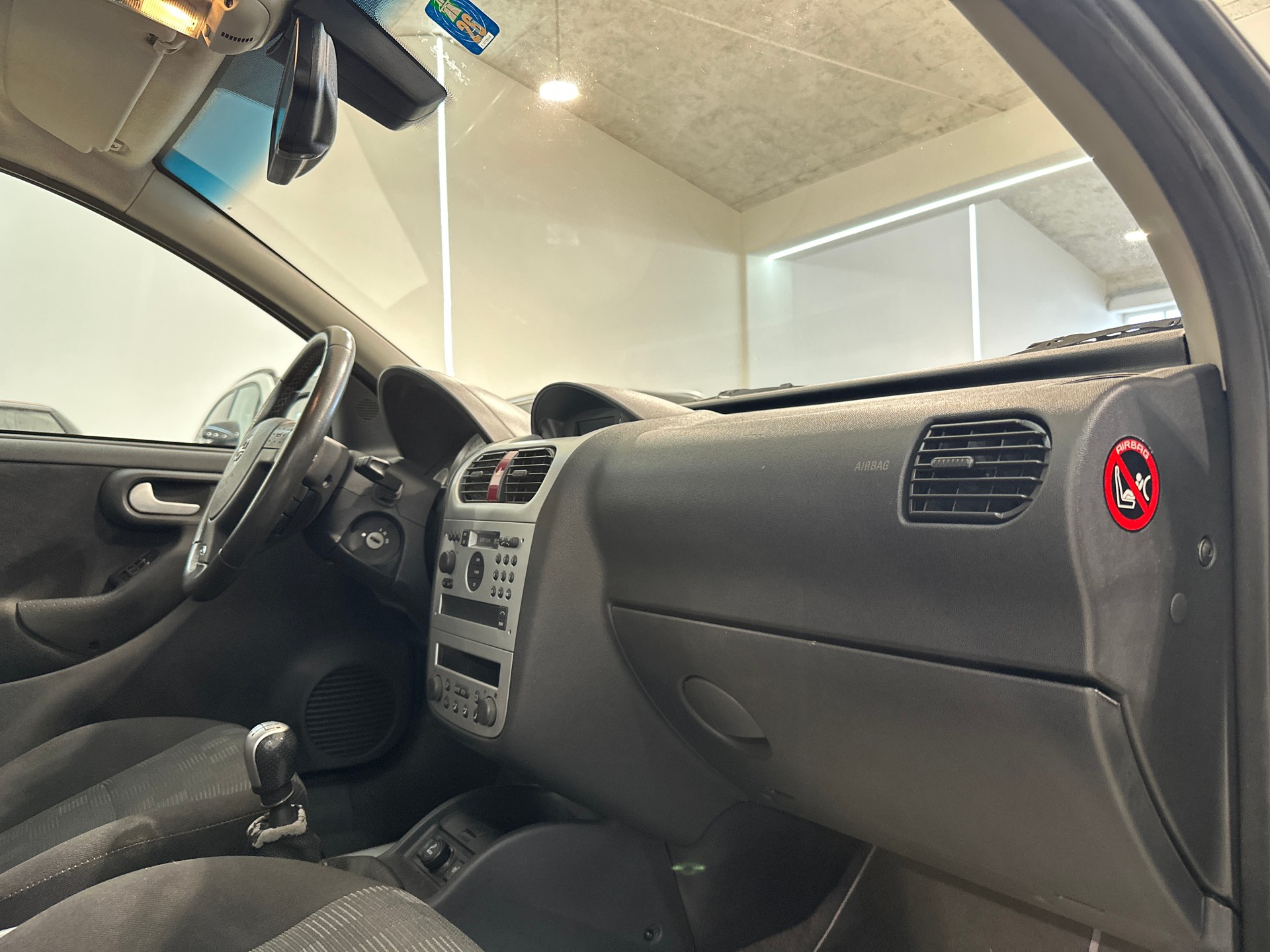 OPEL Corsa 1.8 16V GSi Irmscher-image-15