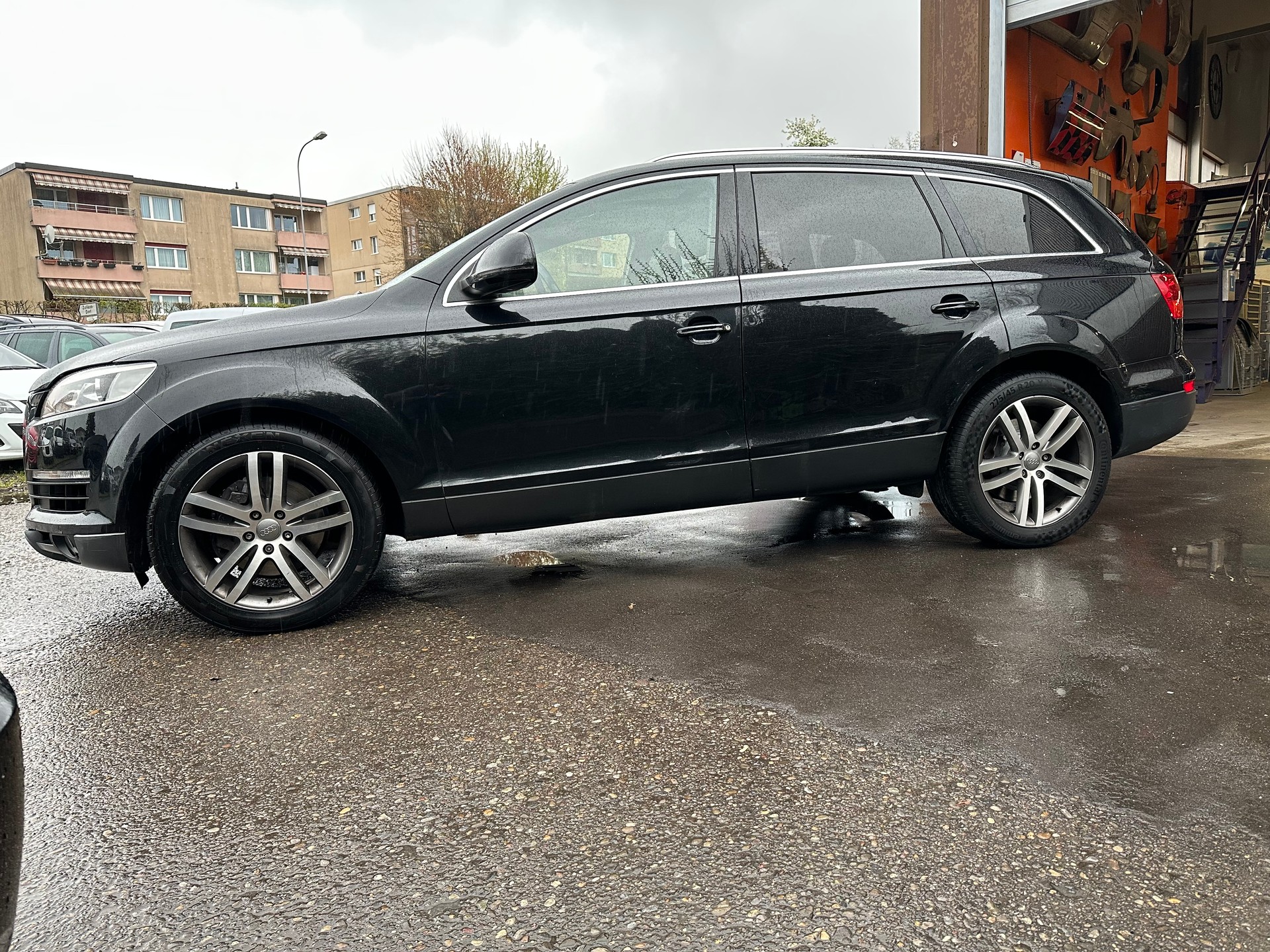 AUDI Q7 4.2 FSI quattro tiptronic-image-6