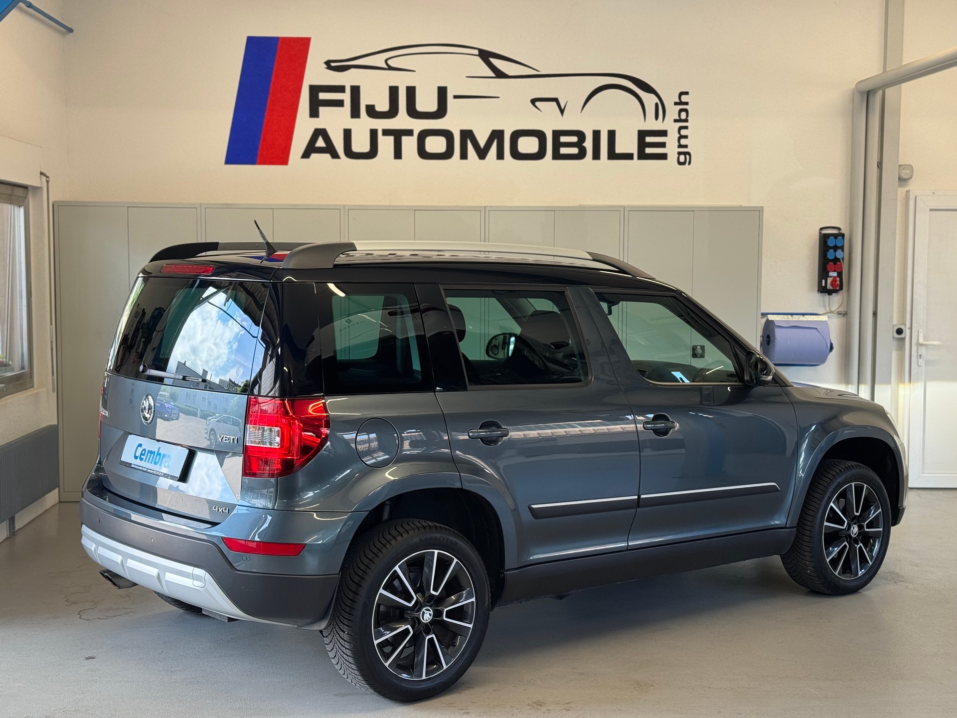 SKODA Yeti 1.4 TSI Outdoor Adventure 4x4 DSG-image-3