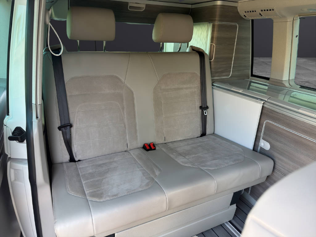 VW T6 California 3000 2.0 TDI 150 Ocean GREY DSG-image-8