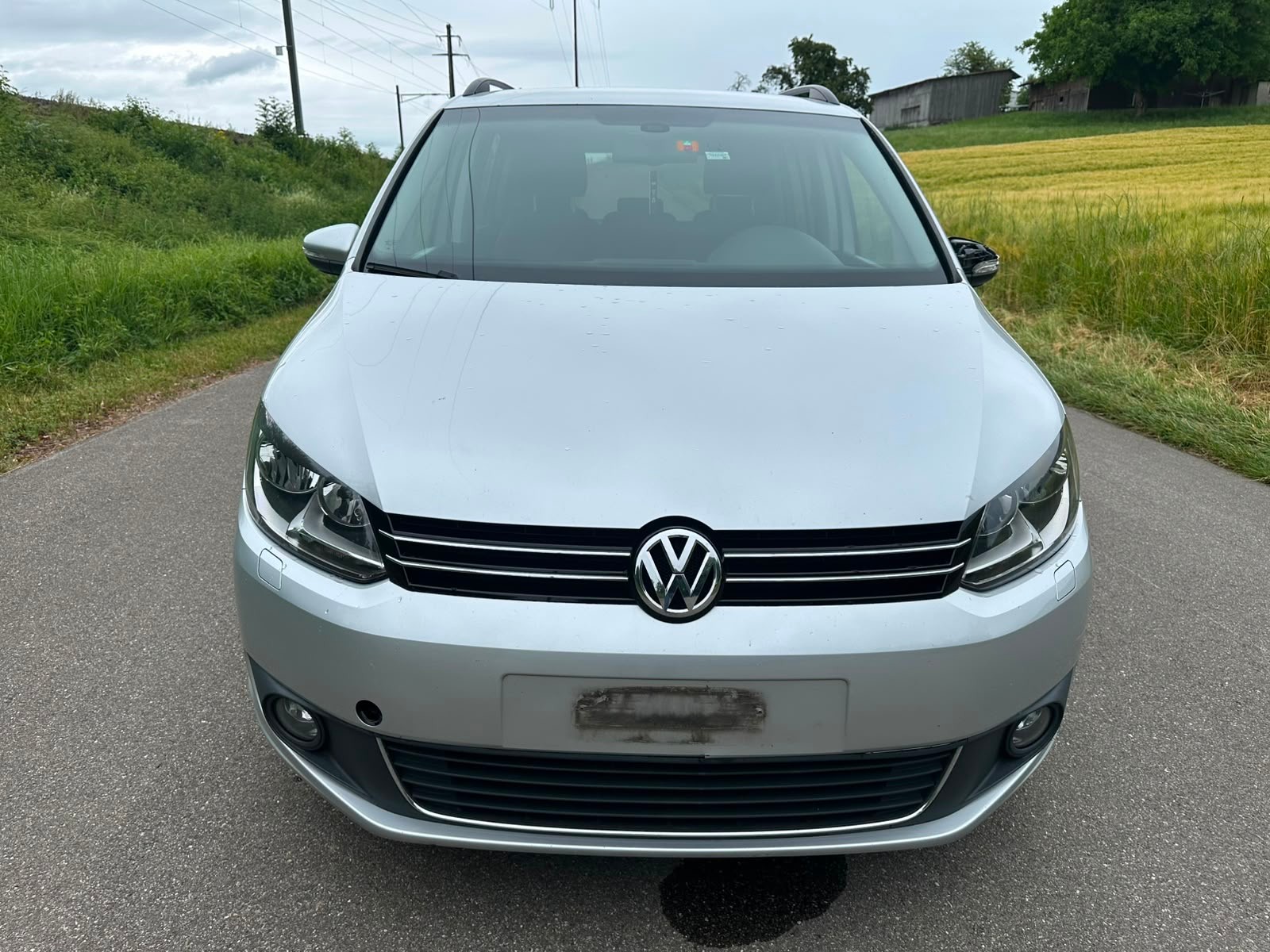 VW Touran 1.6 TDI BlueMotion Technology Design DSG-image-0