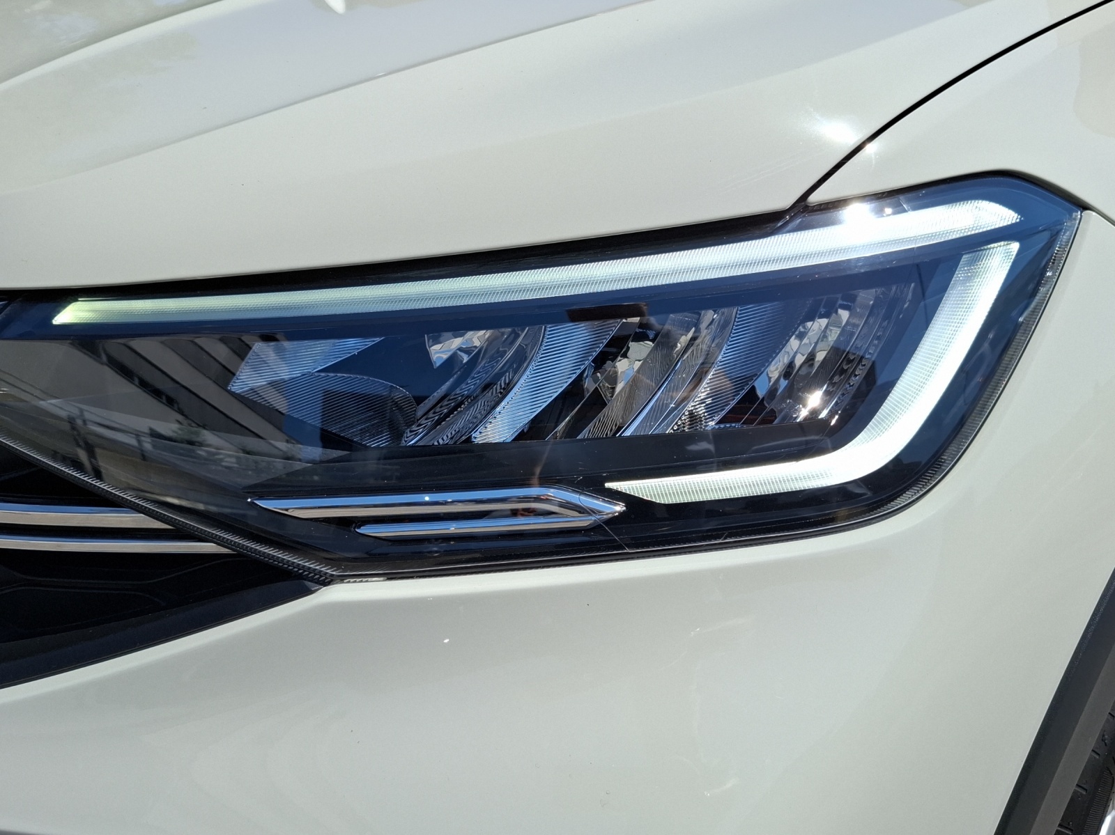 VW Taigo 1.0 TSI Life-image-15