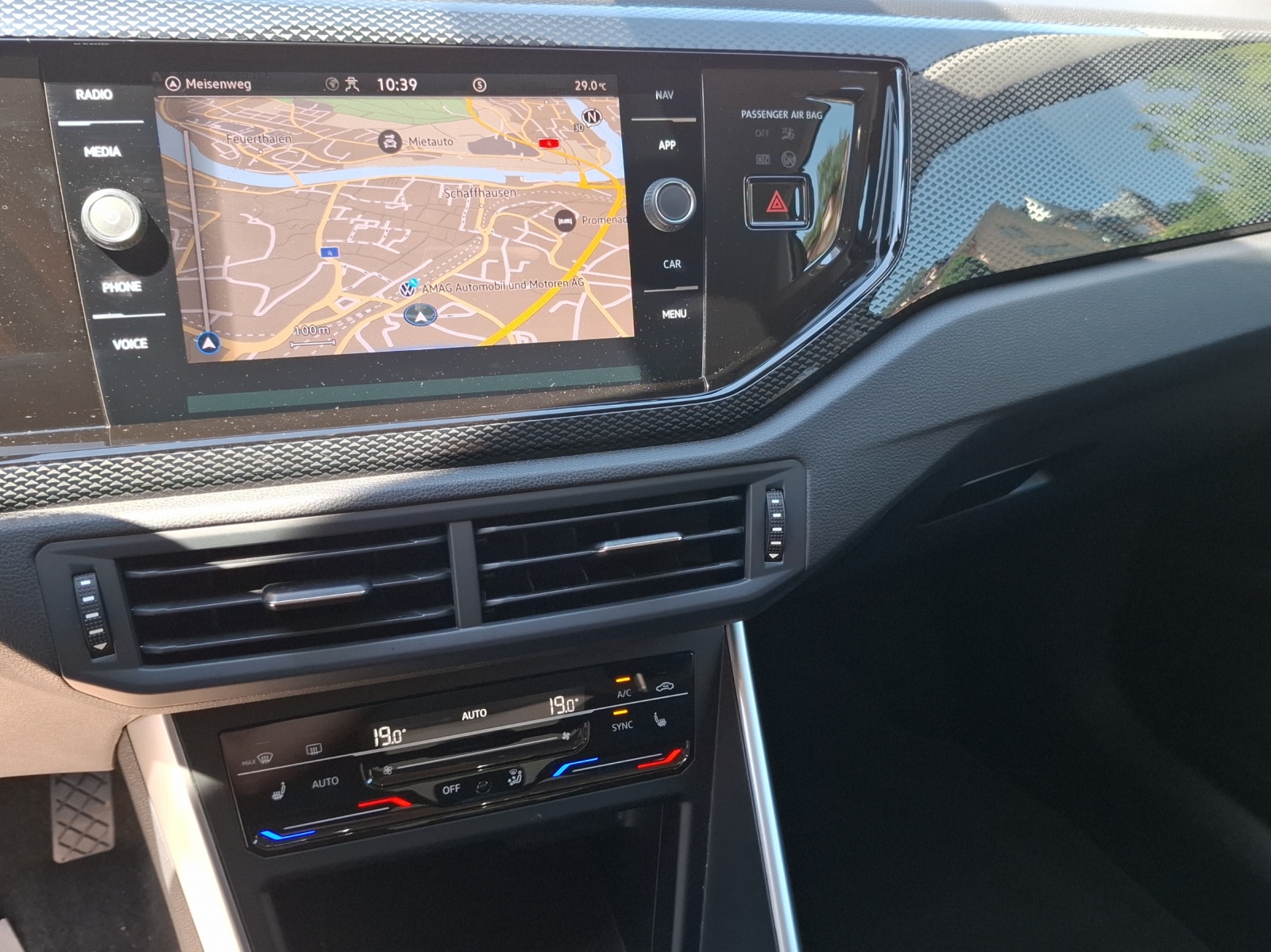 VW Taigo 1.0 TSI Life-image-10