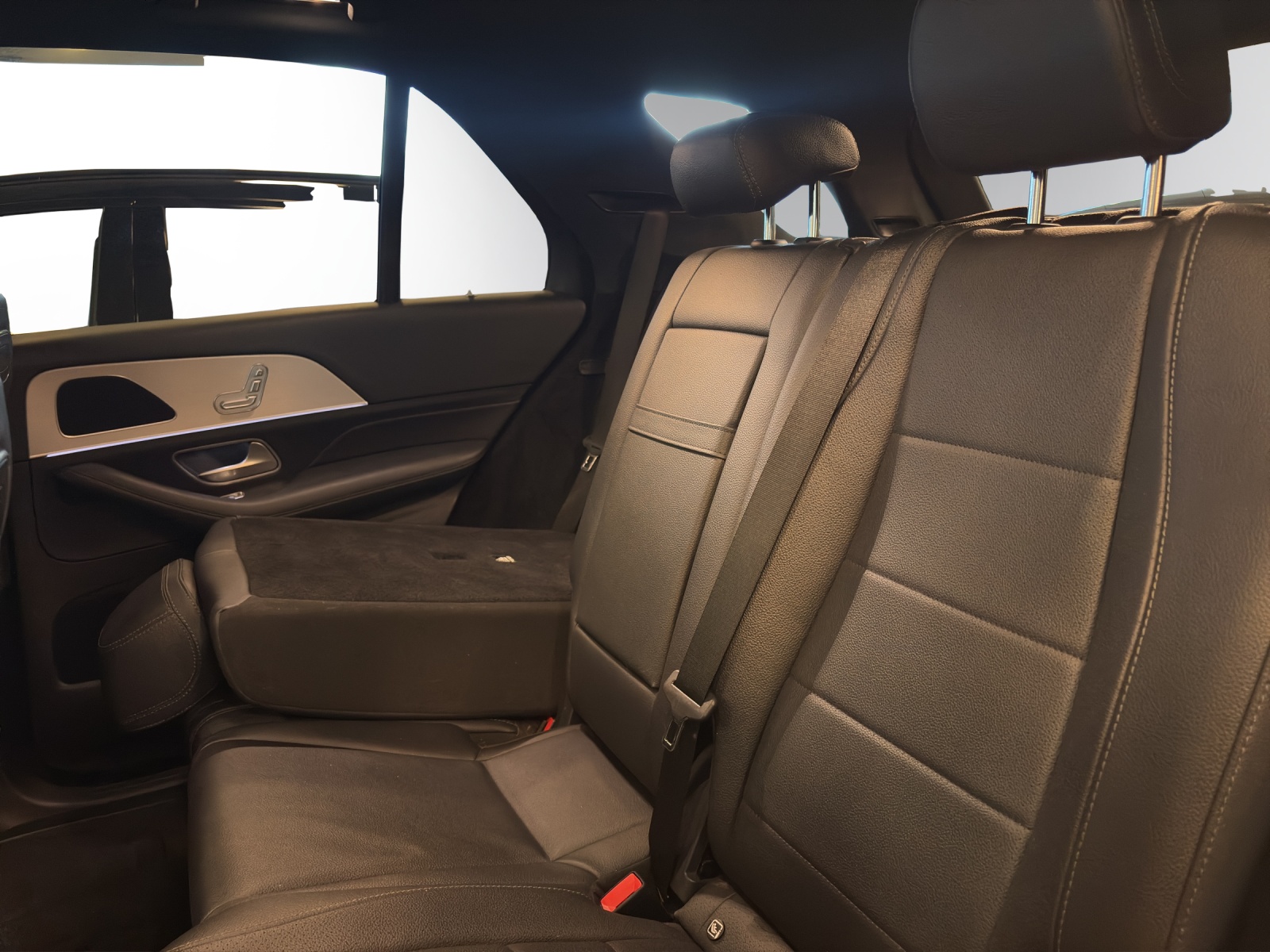 MERCEDES-BENZ GLE 300 d 4Matic 9G-Tronic-image-10