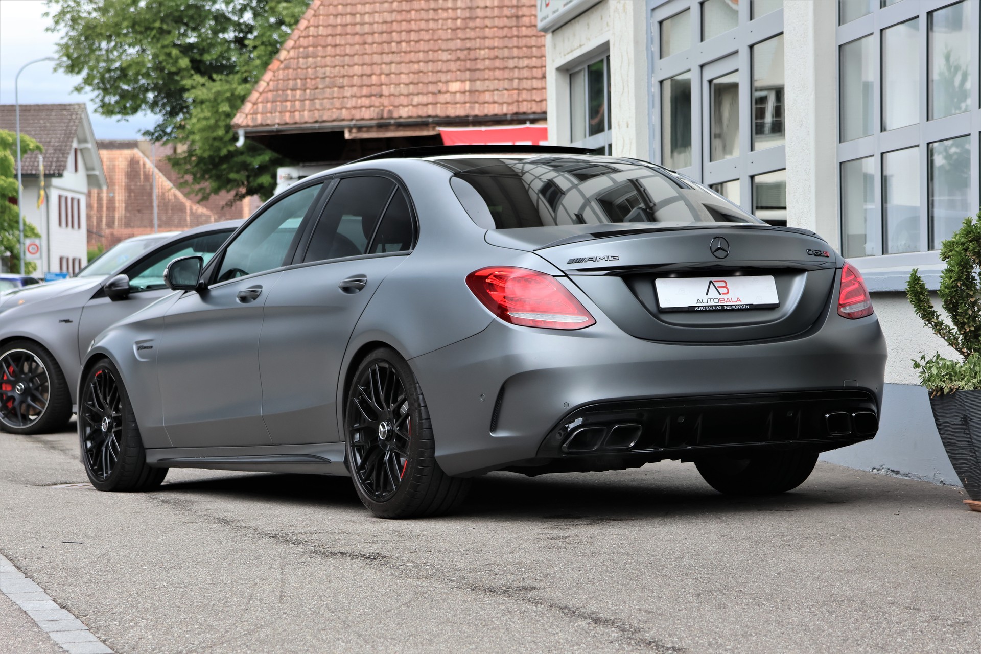 MERCEDES-BENZ C 63 S AMG Speedshift (CH) "DesignoMagno" *ohne OPF*-image-2