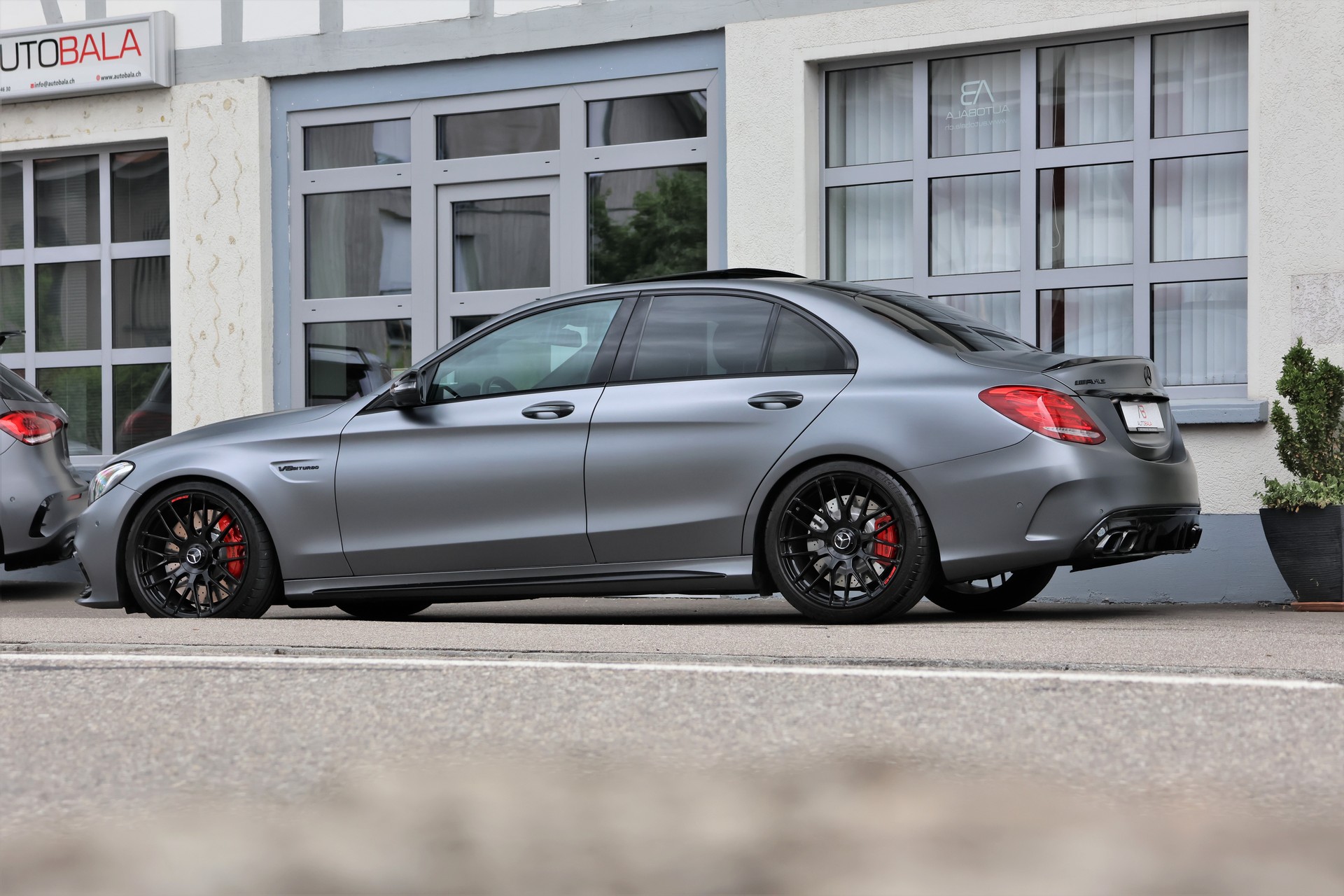 MERCEDES-BENZ C 63 S AMG Speedshift (CH) "DesignoMagno" *ohne OPF*-image-3