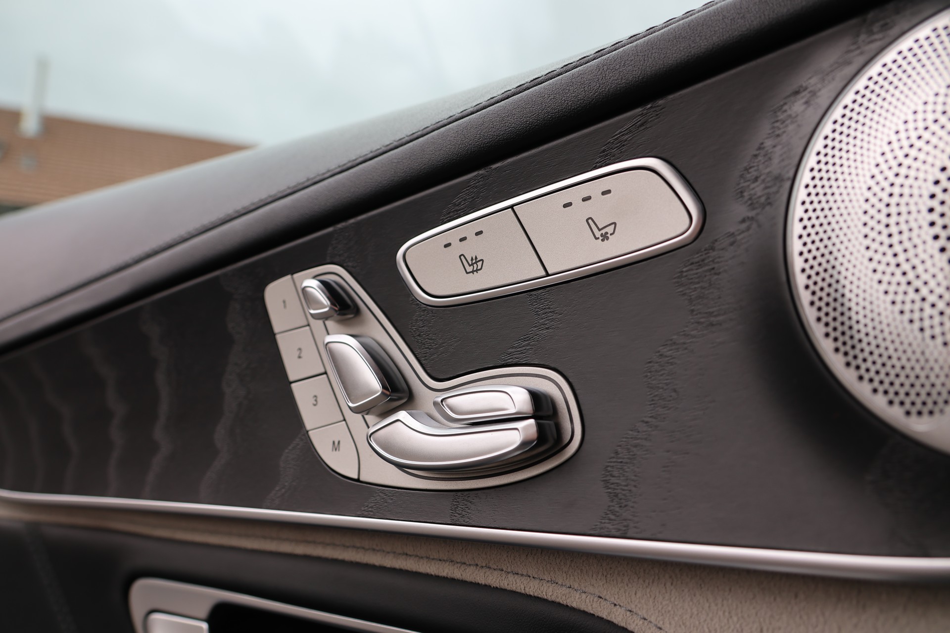 MERCEDES-BENZ C 63 S AMG Speedshift (CH) "DesignoMagno" *ohne OPF*-image-13