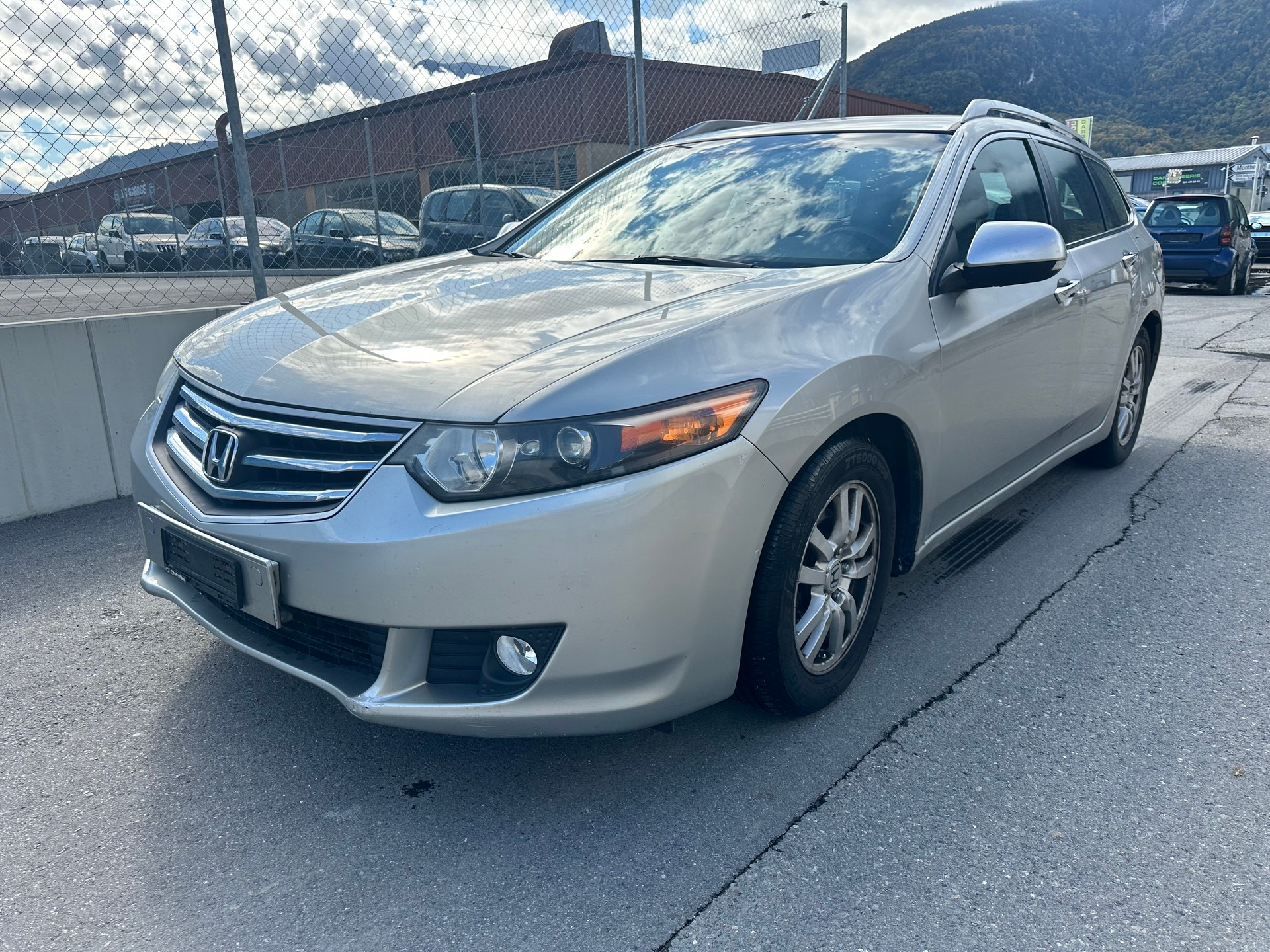 HONDA Accord Tourer 2.2 i-CTDi Elegance-image-0