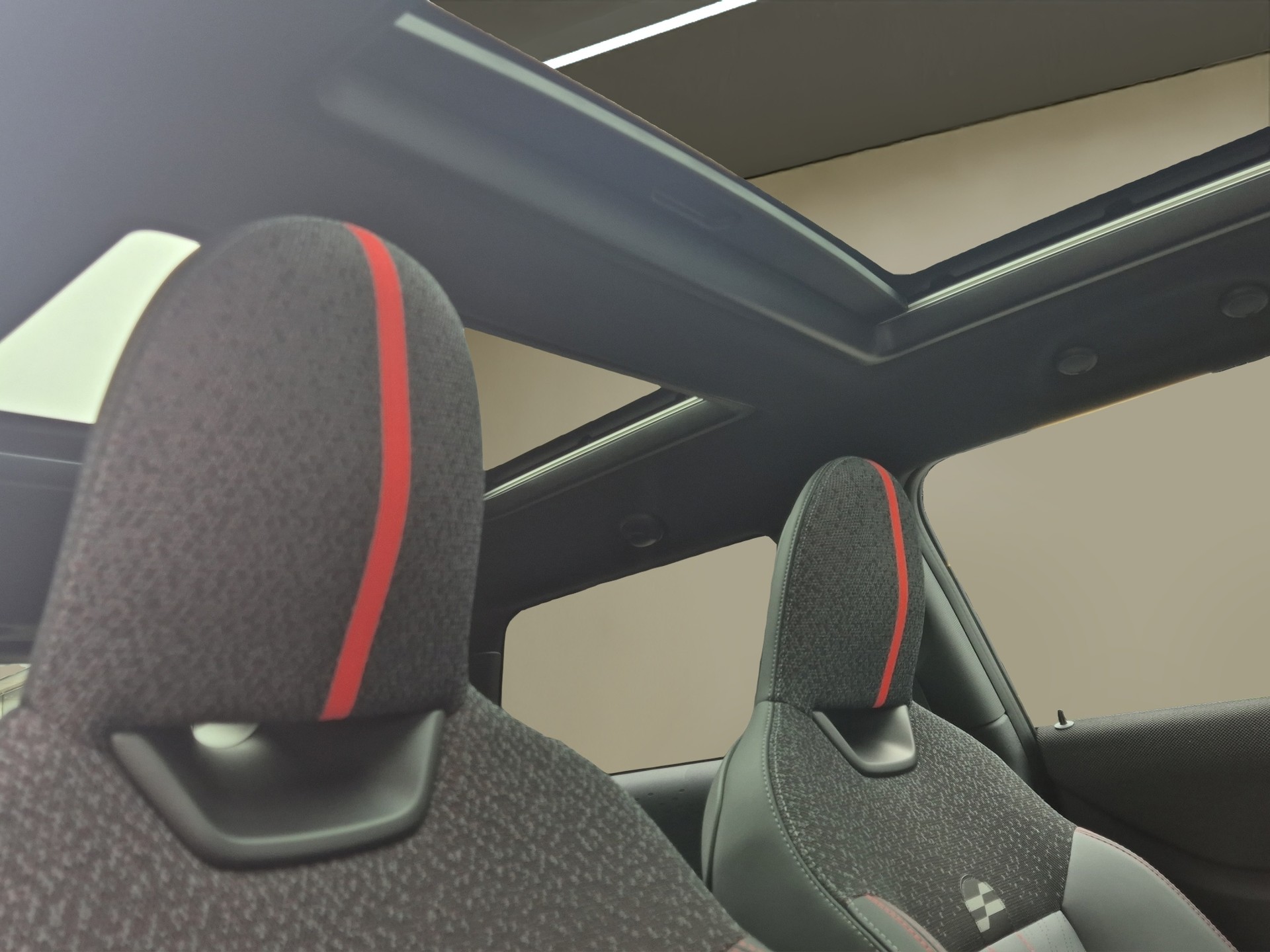 MINI Cooper John Cooper Works DKG-image-22
