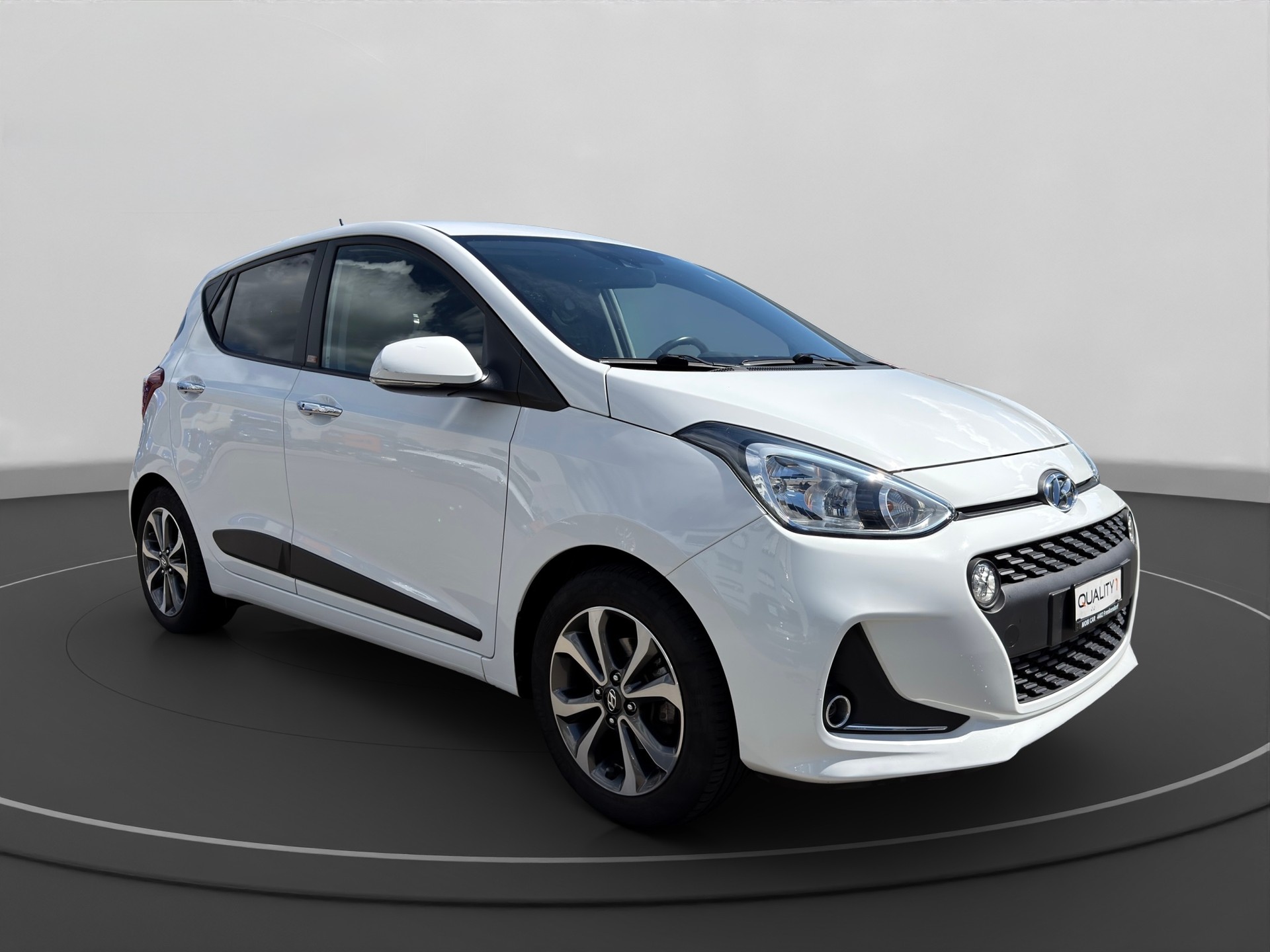 HYUNDAI i10 1.2 Amplia Automatic-image-6