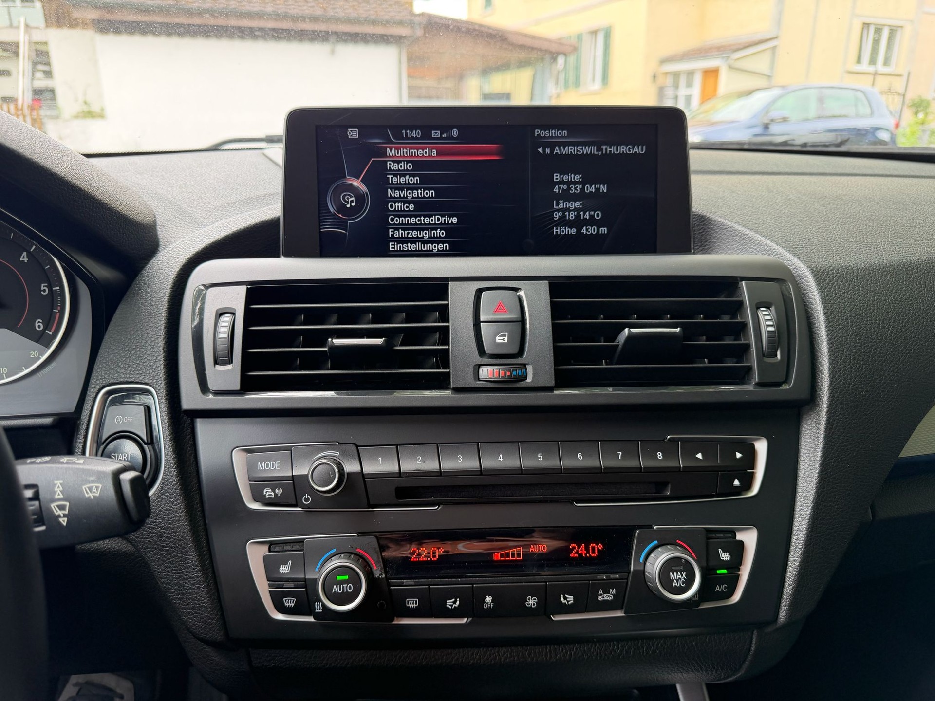 BMW 120d xDrive-image-21