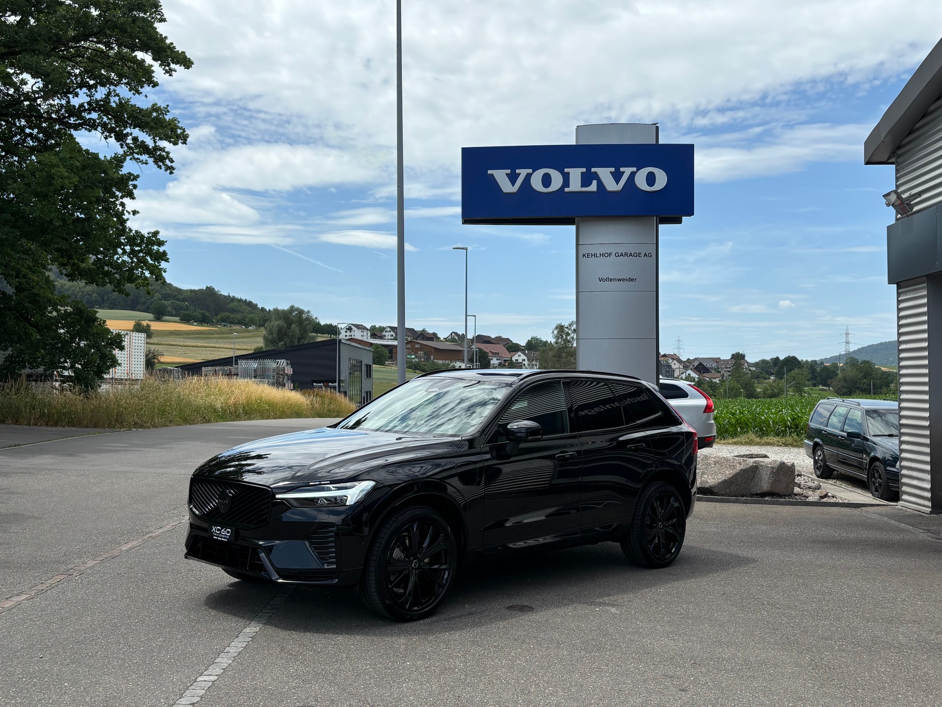 VOLVO XC60 2.0 T8 TE Black Edition eAWD-image-0