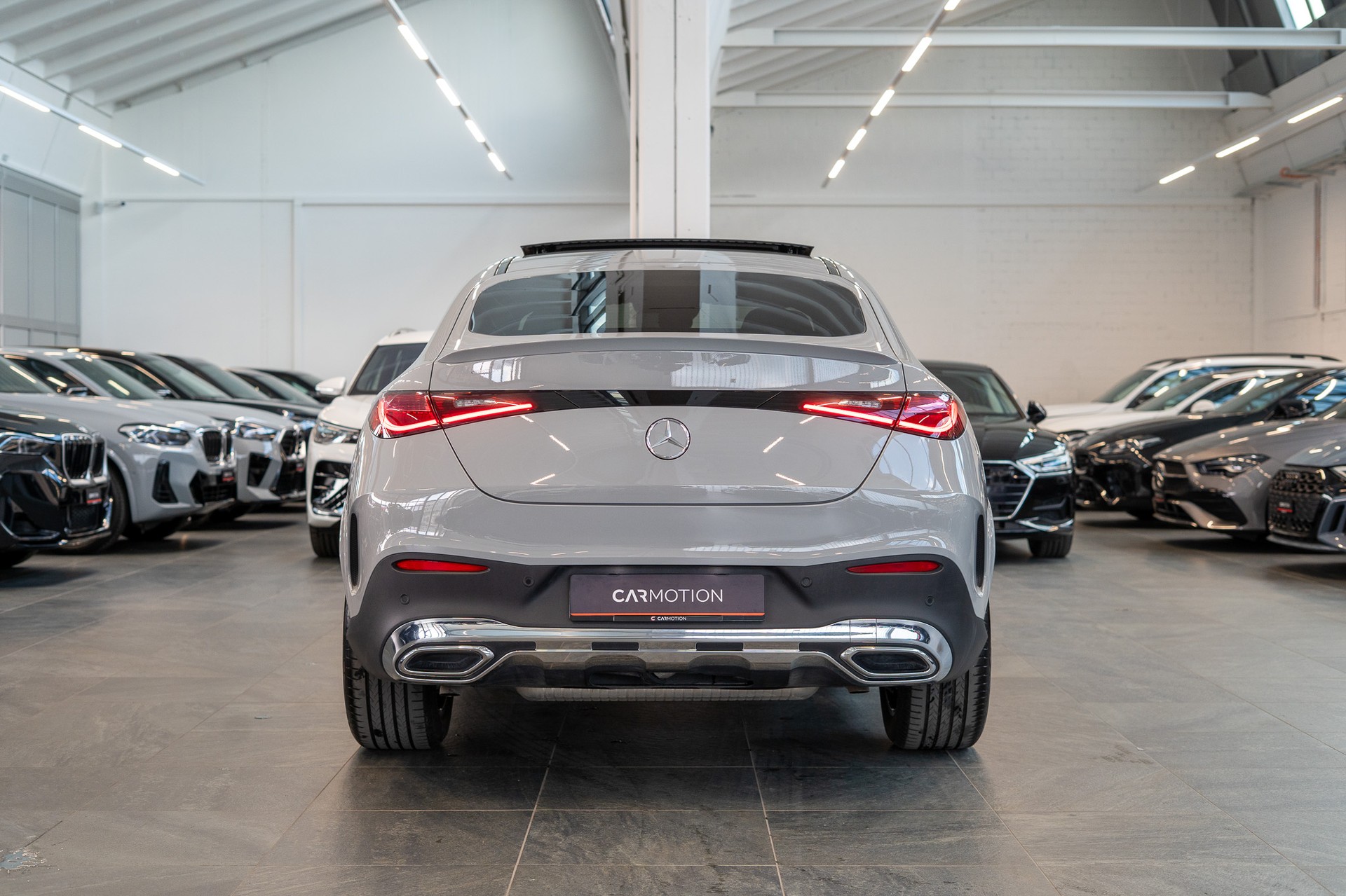 MERCEDES-BENZ GLC 300 AMG Line 4matic Coupé / Panorama / 360°Kamera / Anhängerkupplung-image-5
