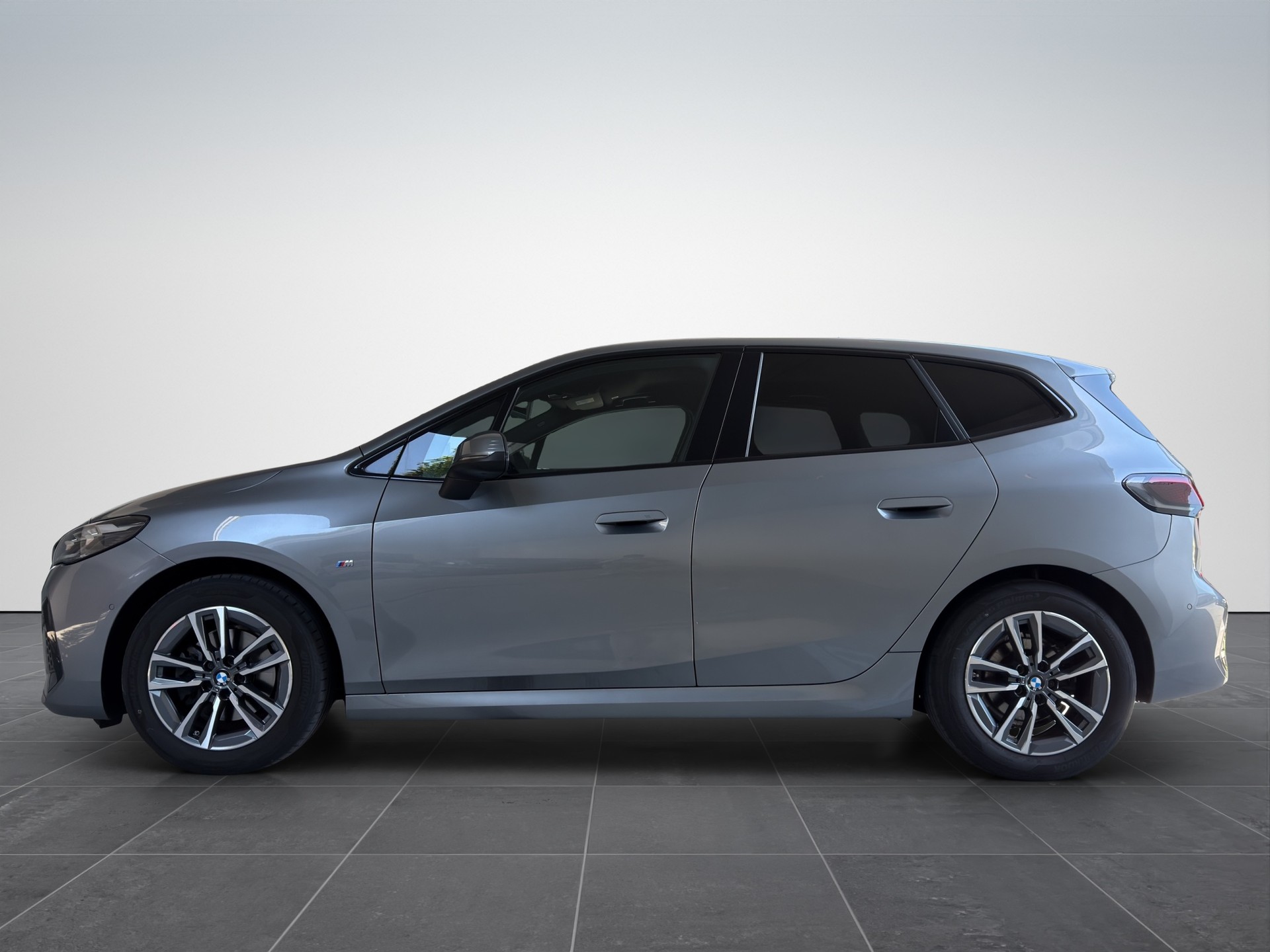 BMW 218i Active Tourer M Sport DKG-image-2