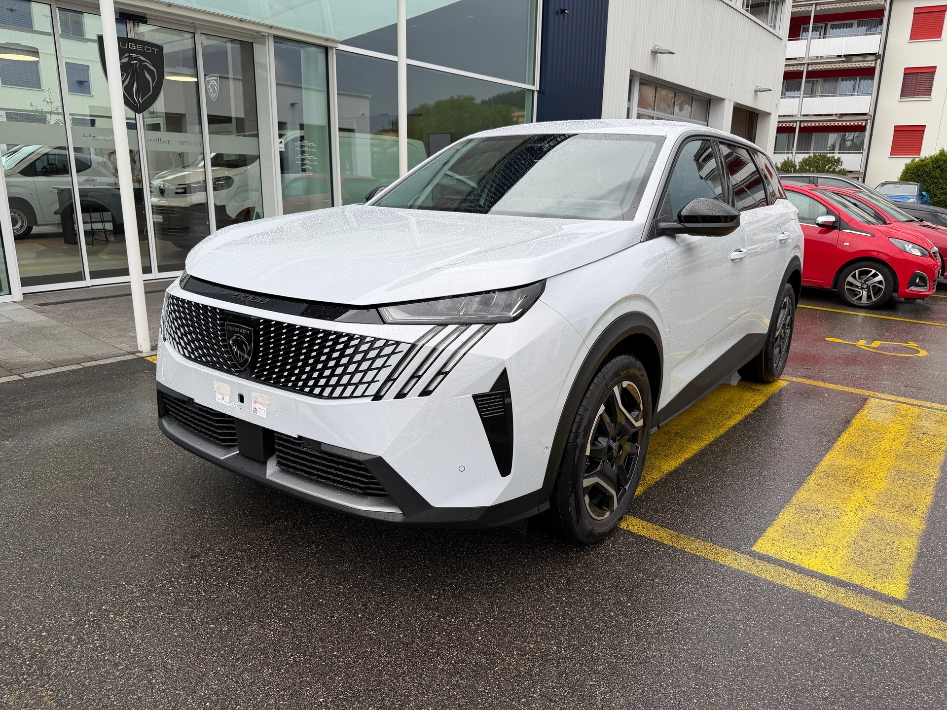 PEUGEOT 5008 long range e-Allure-image-7