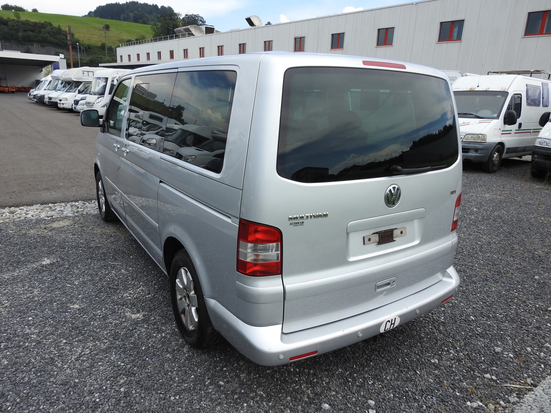 VW T5 Multivan Comfortline 2.5 TDI-image-3