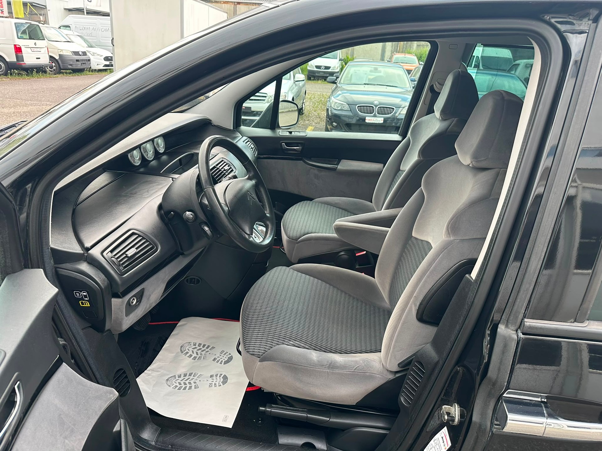 CITROEN C8 2.0 16V HDi Séduction Automatic-image-8