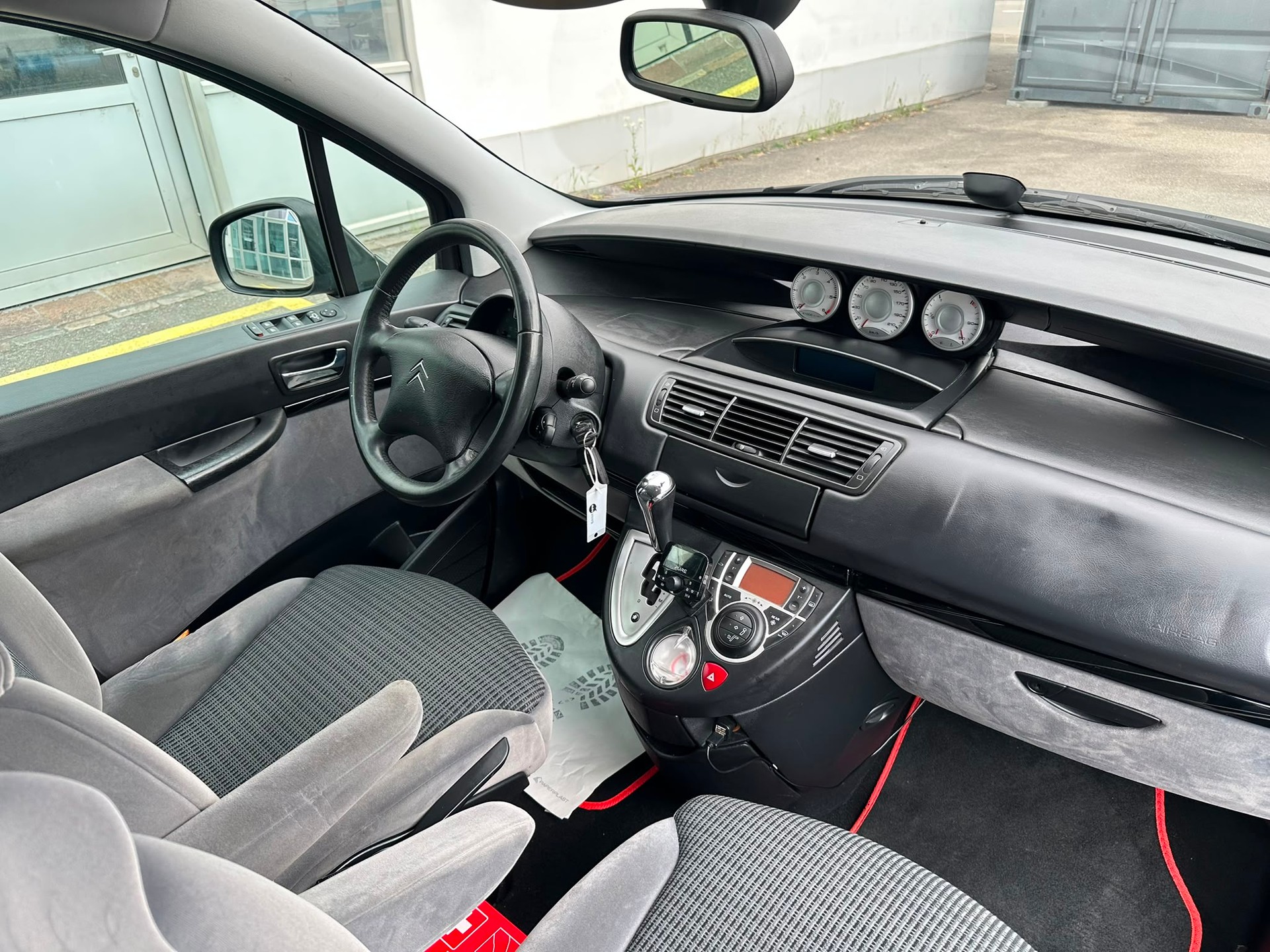 CITROEN C8 2.0 16V HDi Séduction Automatic-image-13