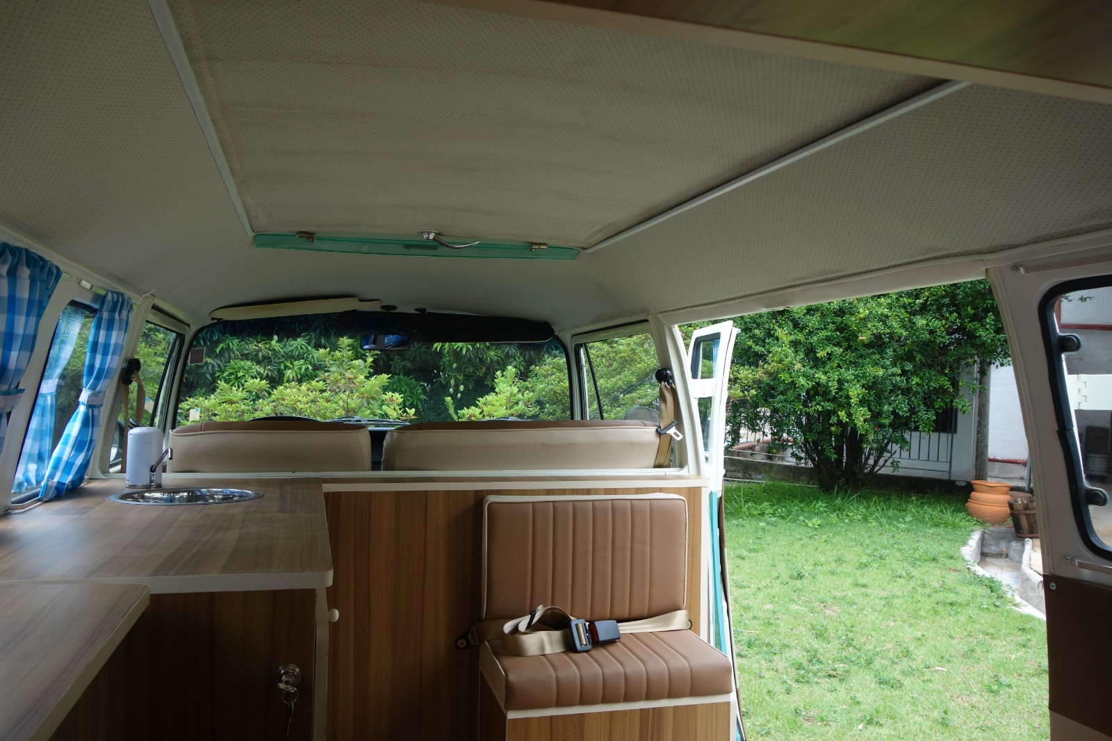 VW T2 Kombi Camper-image-15
