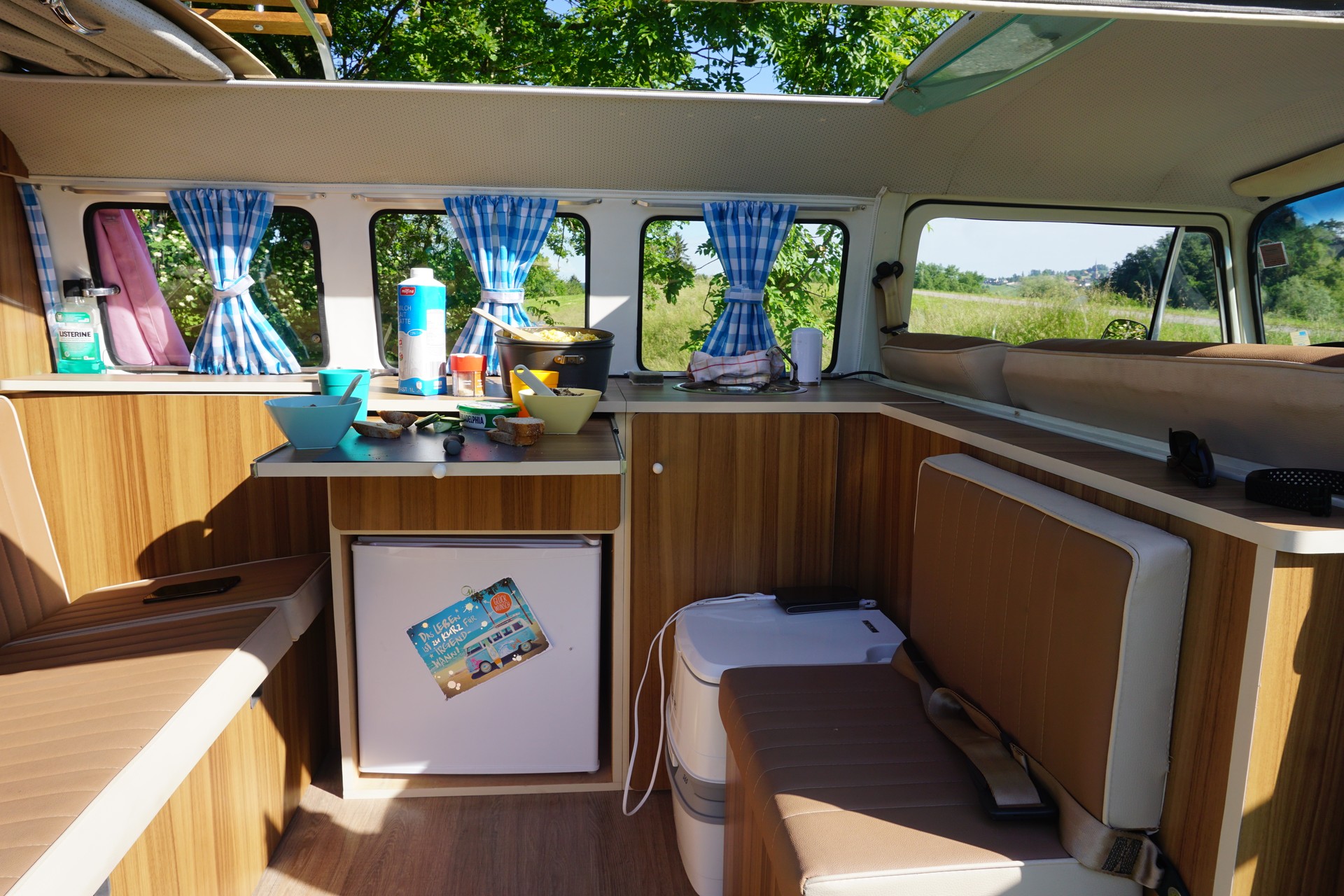 VW T2 Kombi Camper-image-6