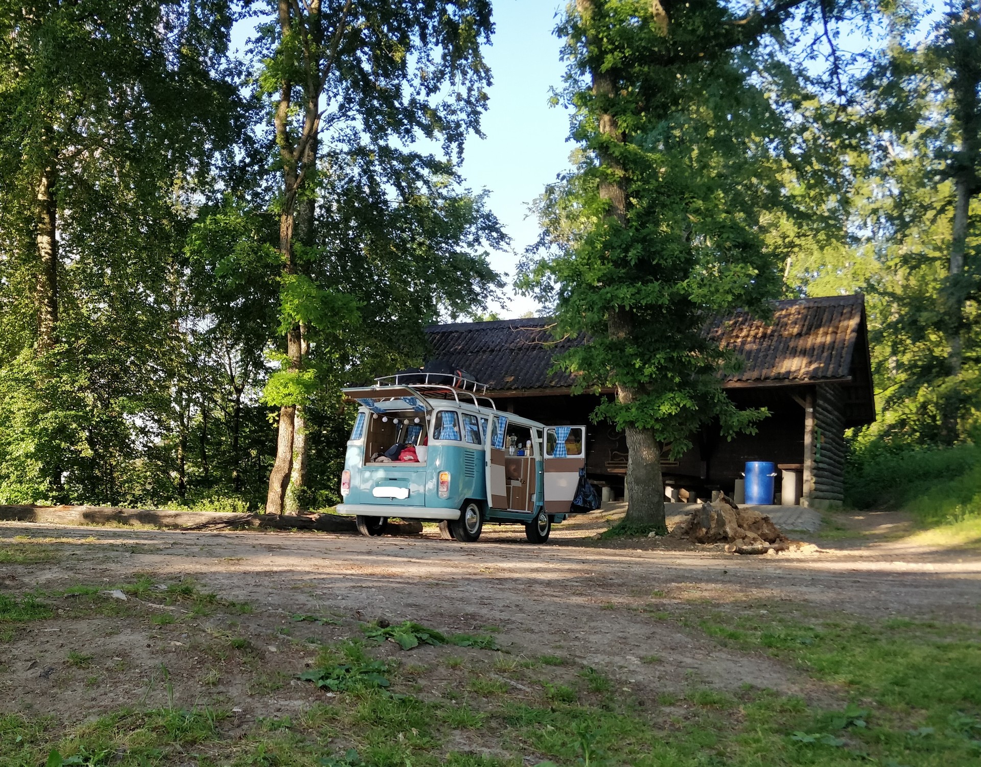 VW T2 Kombi Camper-image-4