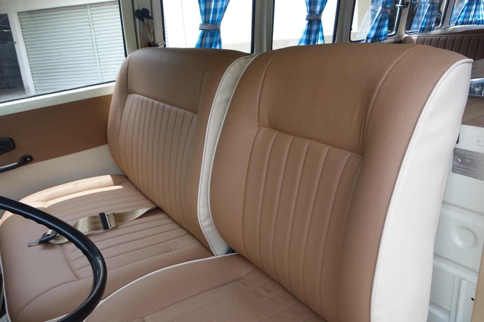 VW T2 Kombi Camper-image-8