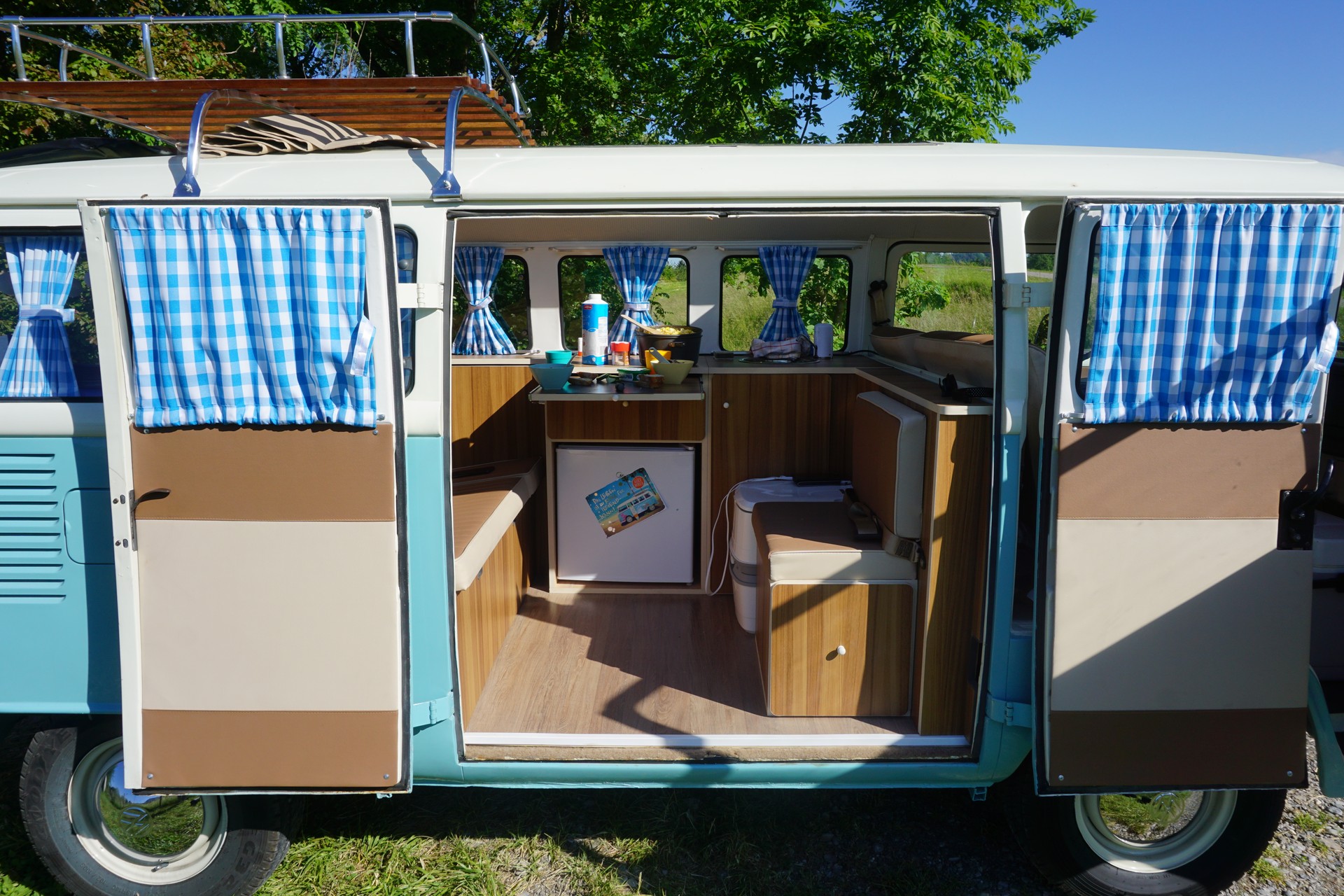 VW T2 Kombi Camper-image-5