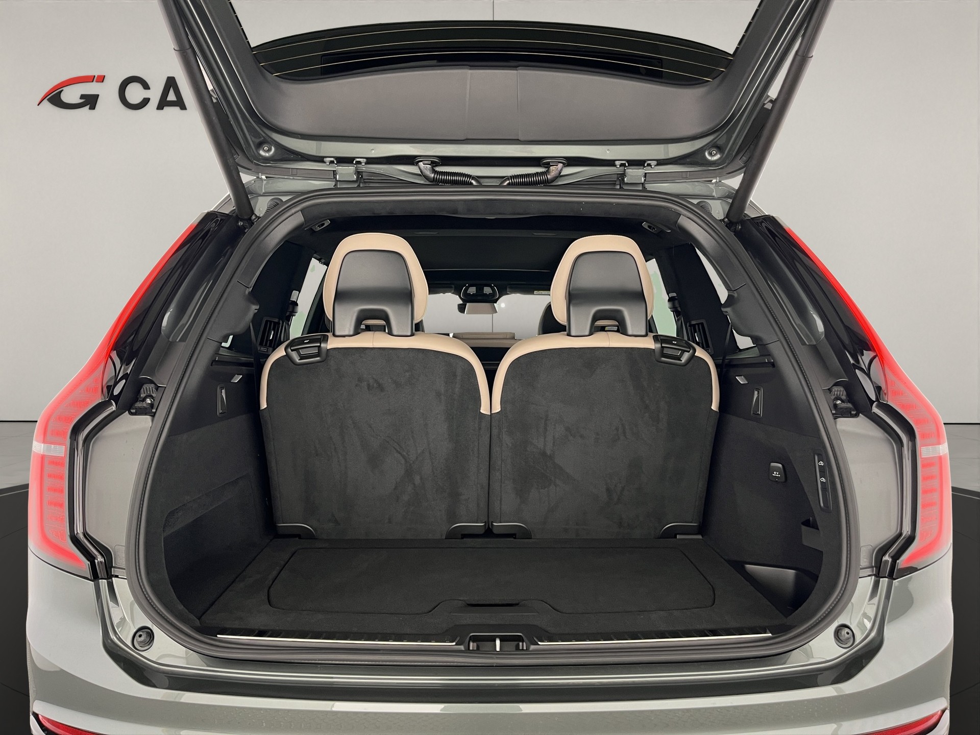 VOLVO XC90 2.0 T8 TE Ultra Dark eAWD-image-2