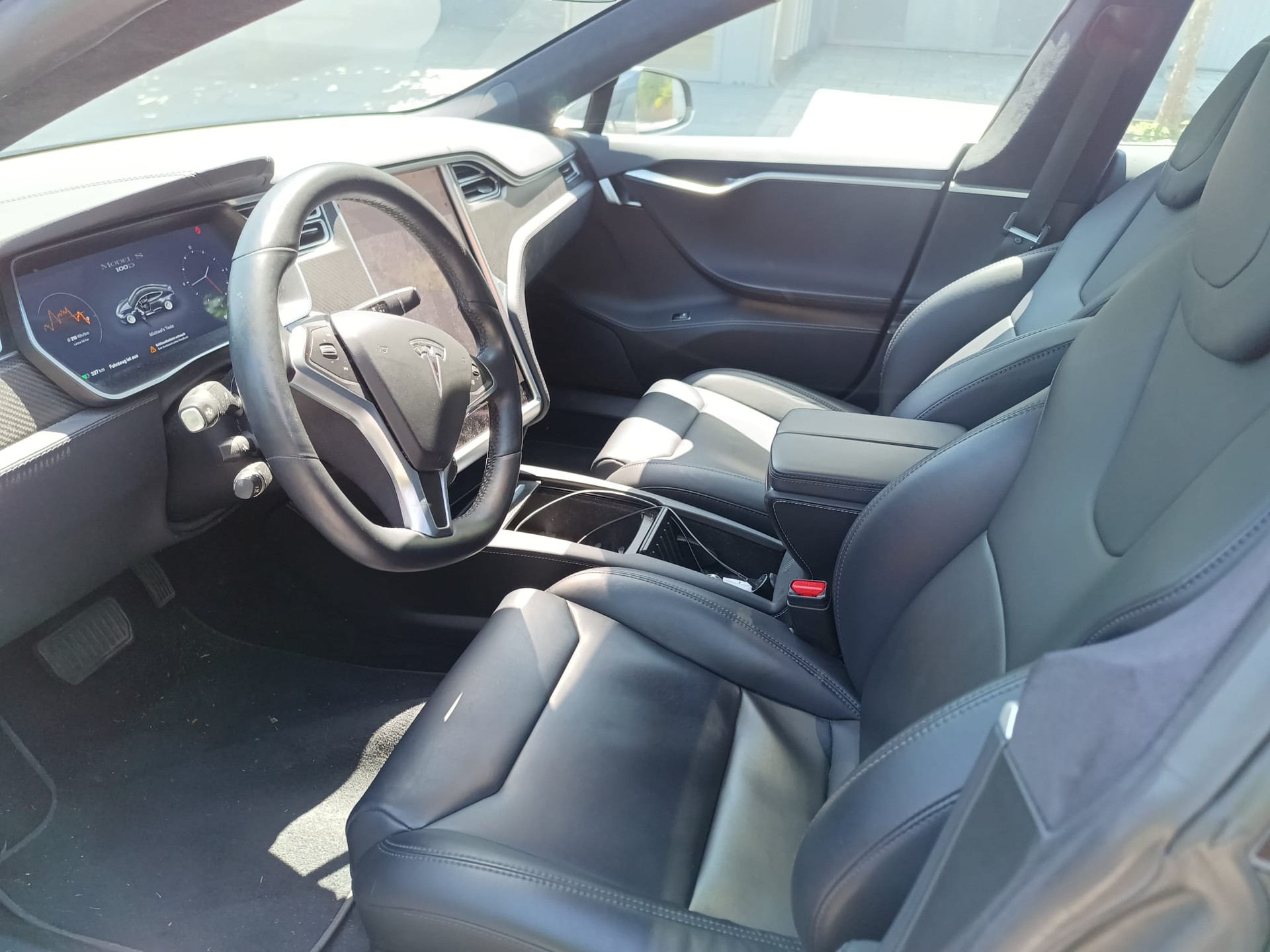 TESLA 100 D-image-4