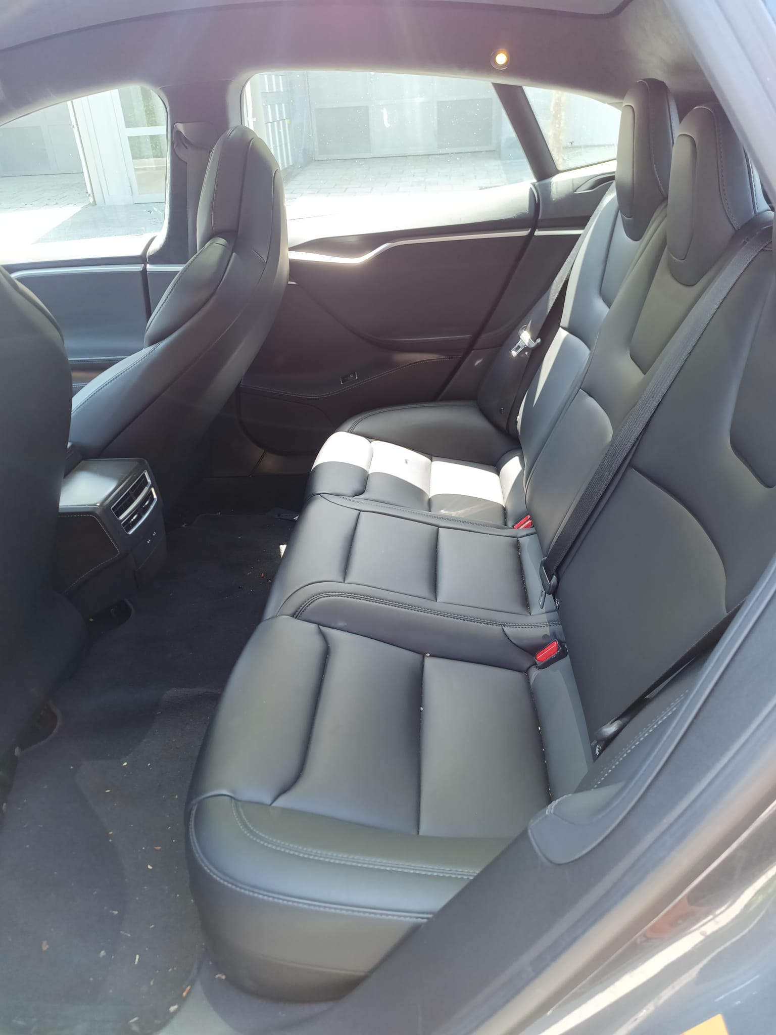 TESLA 100 D-image-5