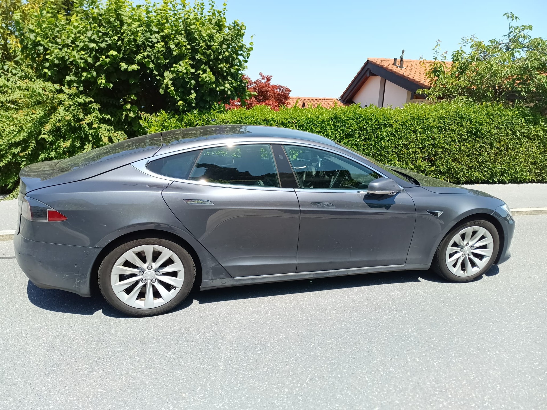 TESLA 100 D-image-3