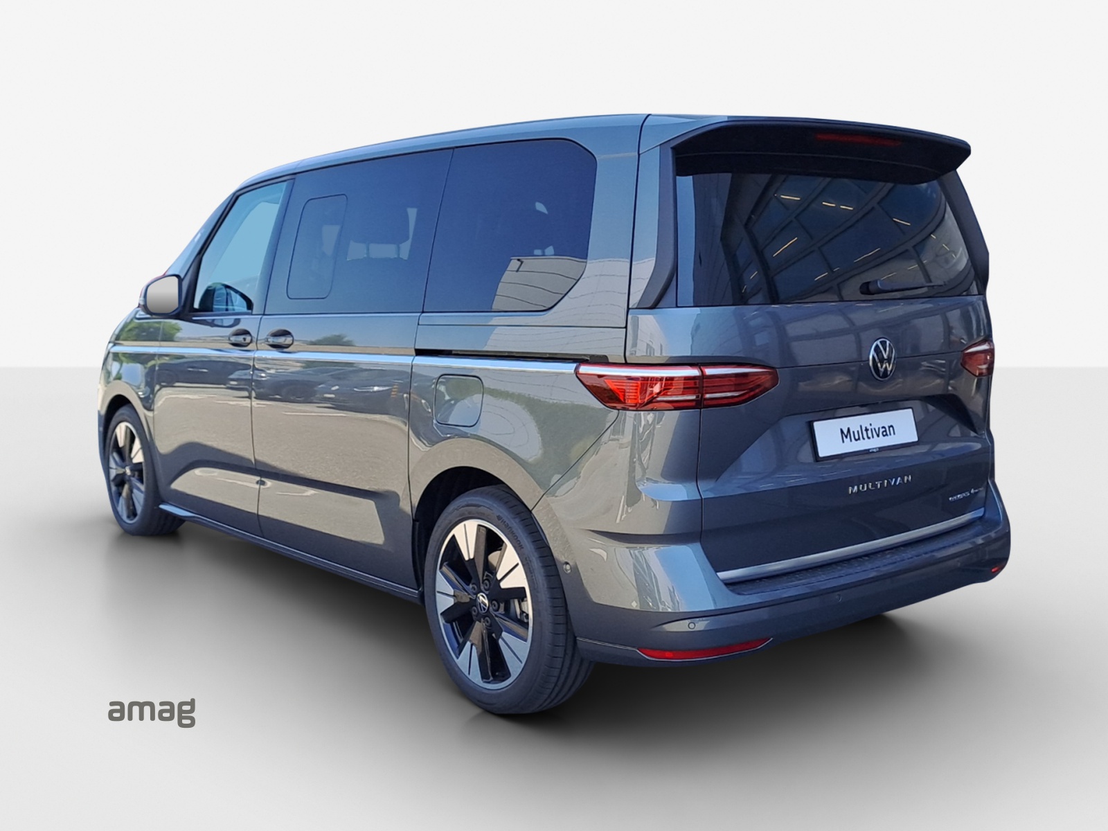 VW Multivan Style kurz Liberty eHybrid-image-2