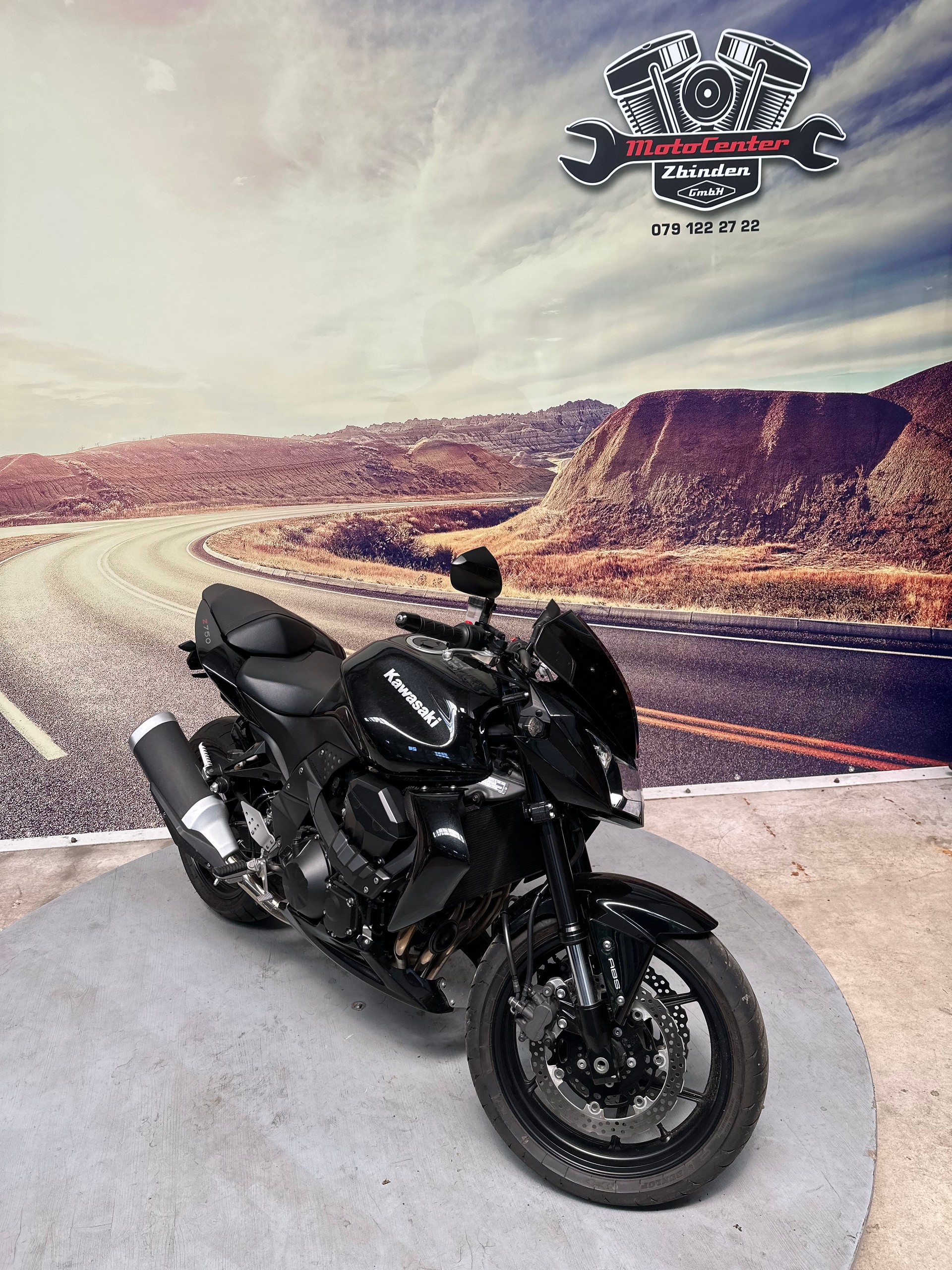 KAWASAKI Z 750 ABS-showroom-element-1