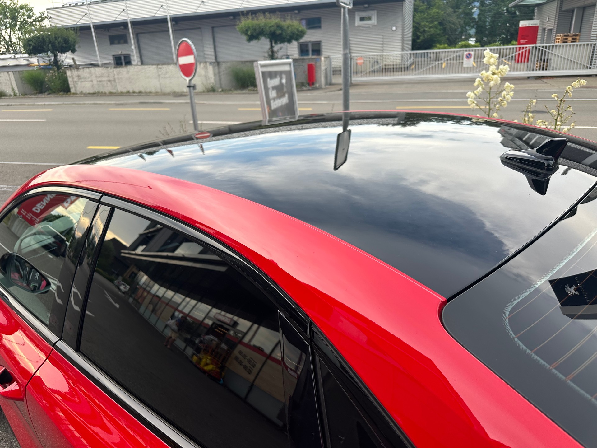 AUDI NEW Red/Black Edition Sport-image-13