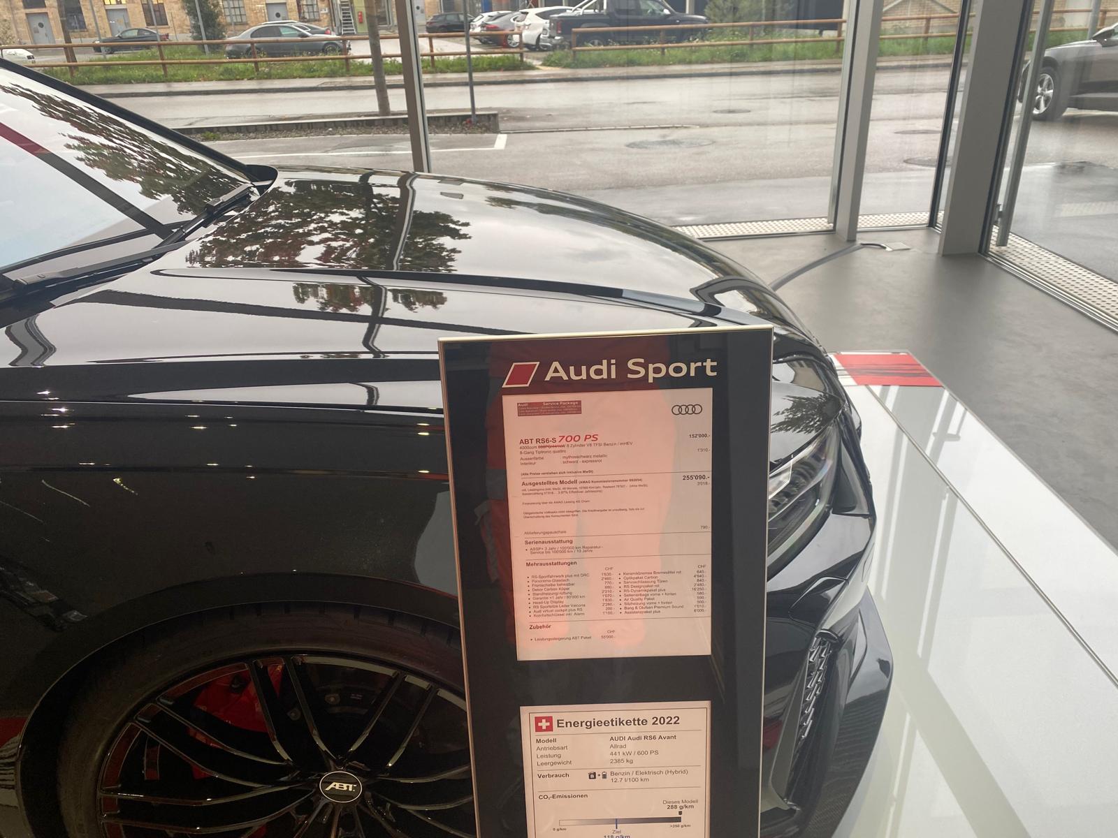 AUDI 4.0 V8 TFSI quattro T-Tronic-image-1
