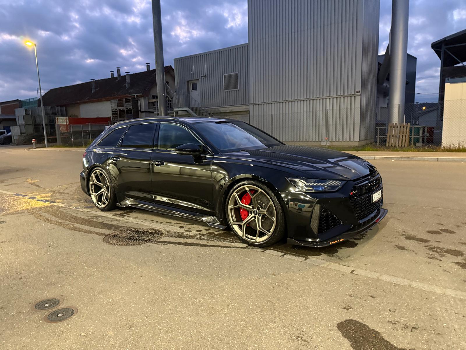 AUDI 4.0 V8 TFSI quattro T-Tronic-image-4