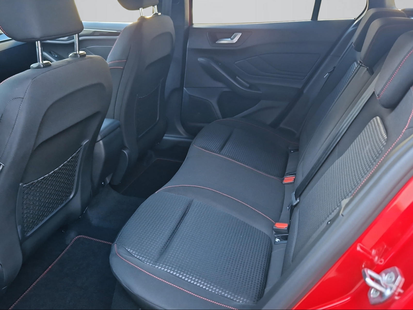FORD Focus 1.5 EcoBlue TDCi ST-Line X Automatic-image-12