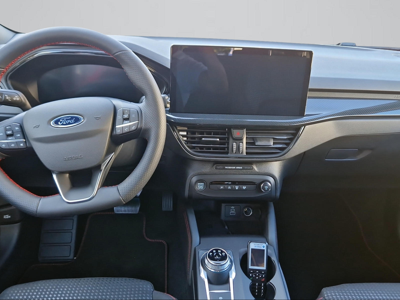 FORD Focus 1.5 EcoBlue TDCi ST-Line X Automatic-image-11