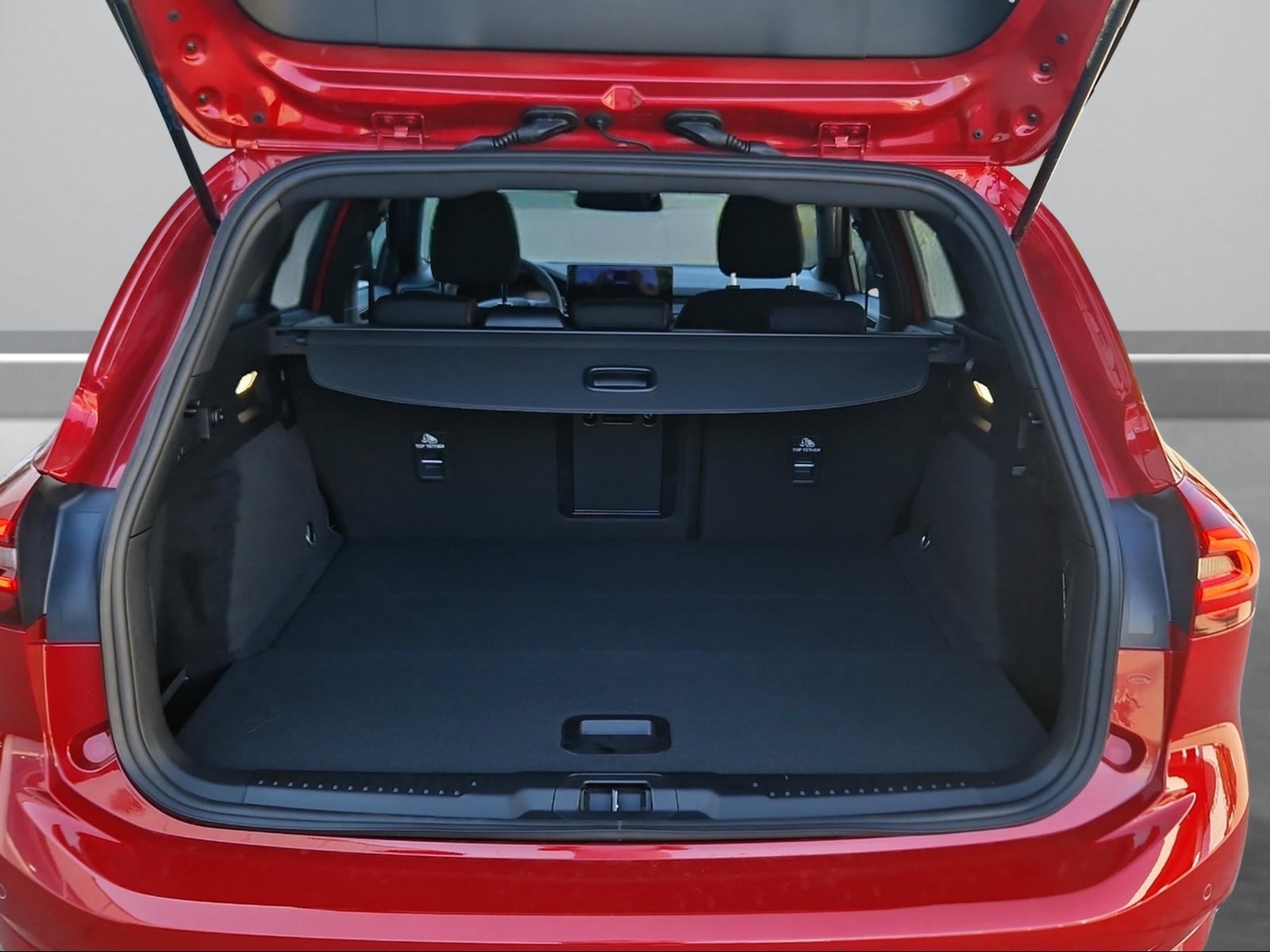 FORD Focus 1.5 EcoBlue TDCi ST-Line X Automatic-image-8
