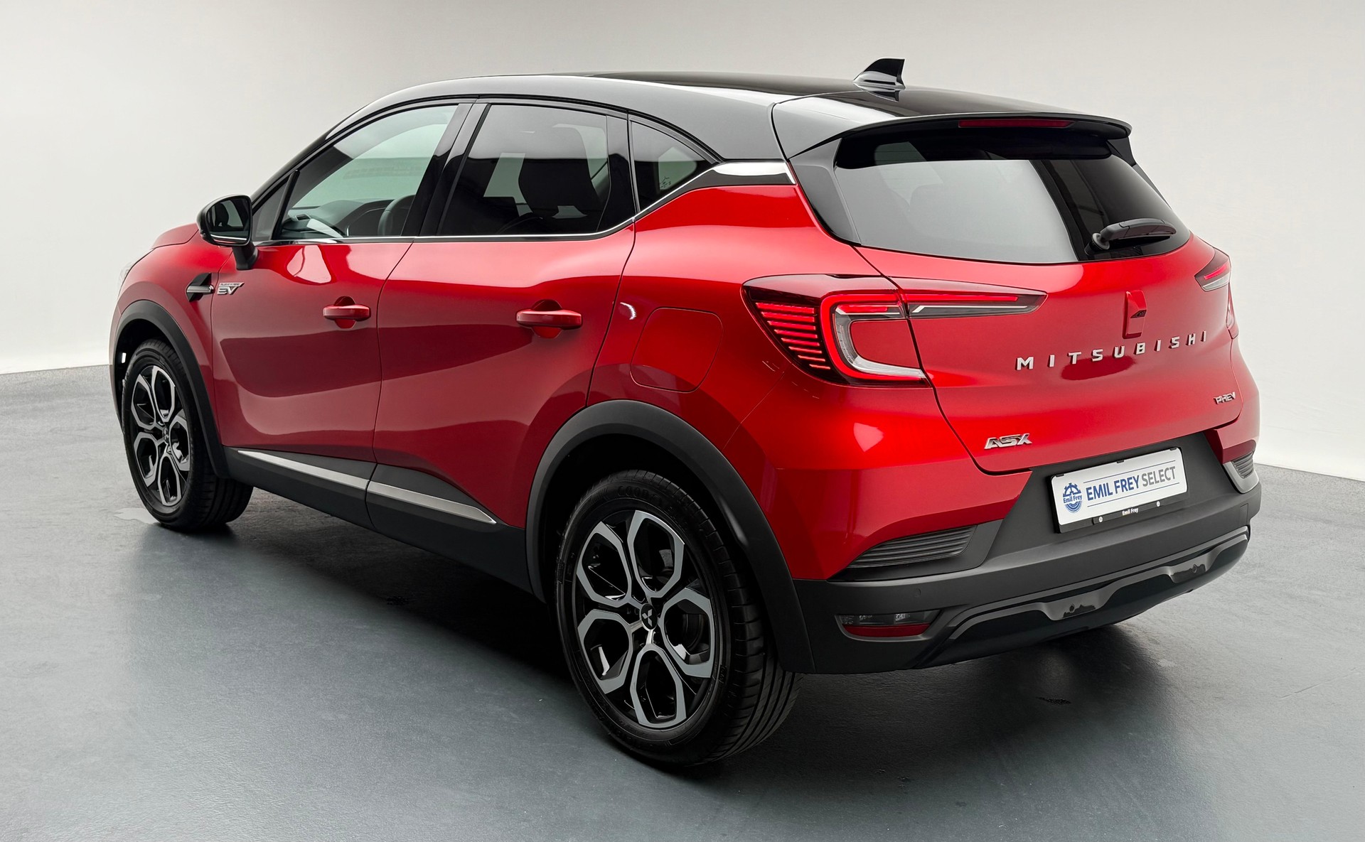 MITSUBISHI ASX 1.6 PHEV Instyle-image-10