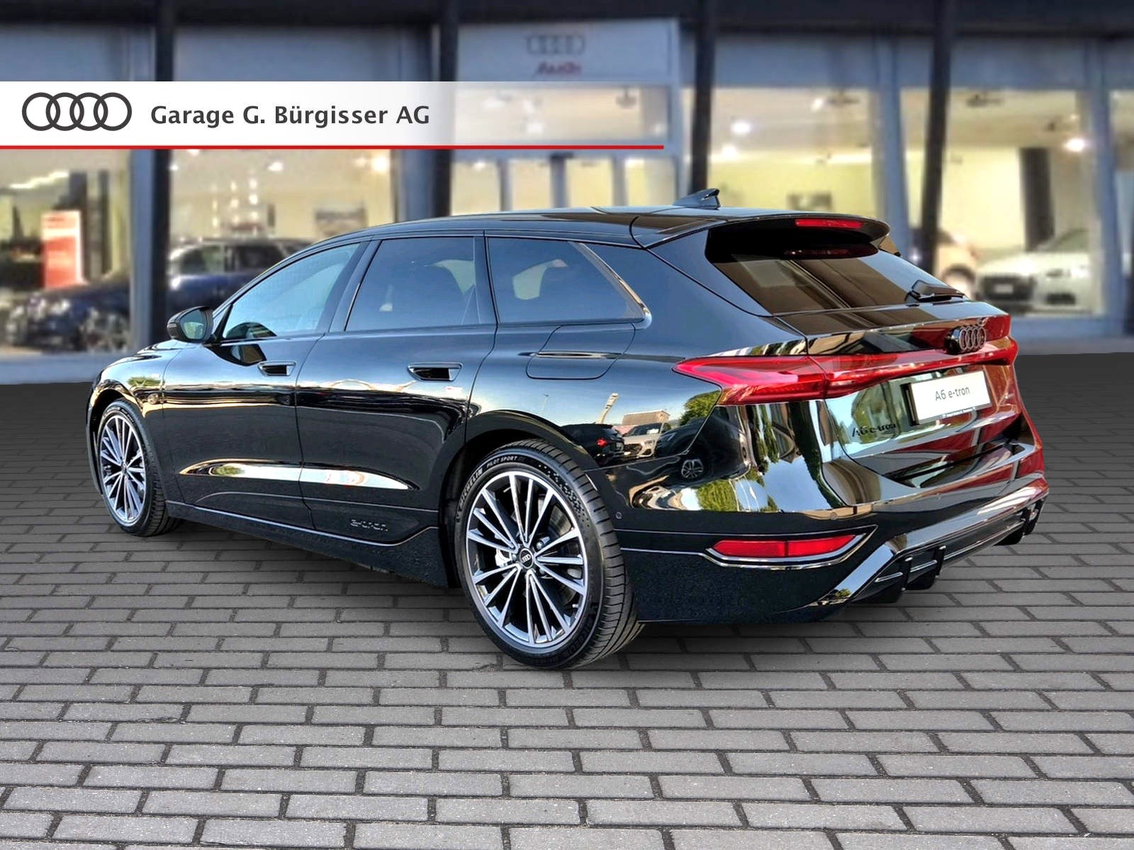 AUDI A6 Avant e-tron quattro Mythosschwarz Metalic-image-3