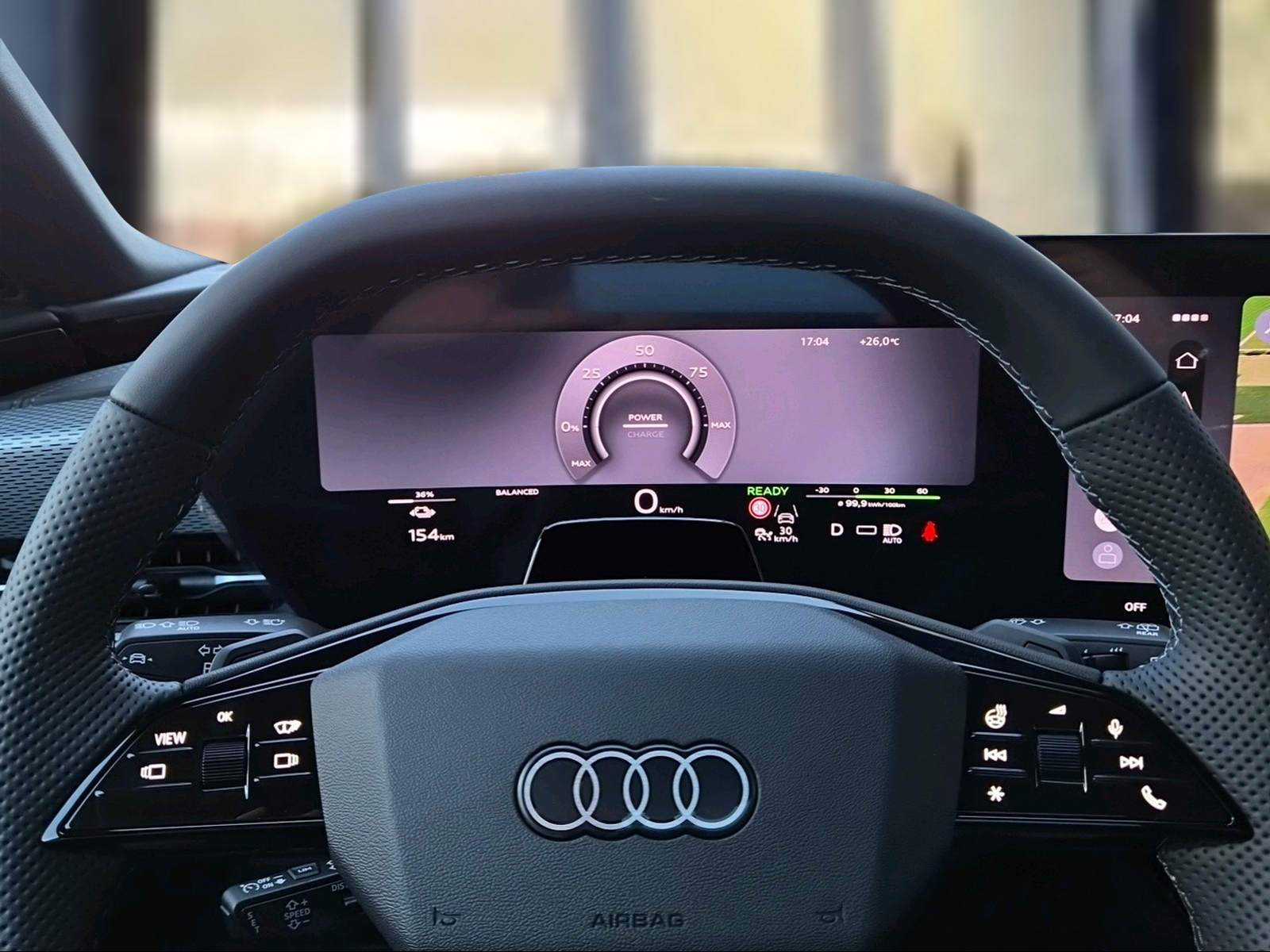 AUDI A6 Avant e-tron quattro Mythosschwarz Metalic-image-10