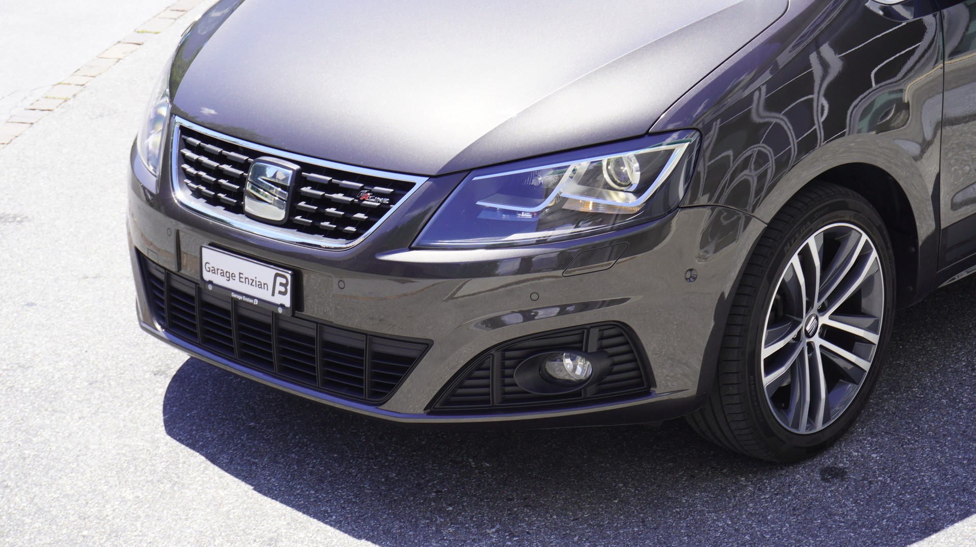 SEAT Alhambra 2.0 TDI SWISS FR 4Drive-image-14