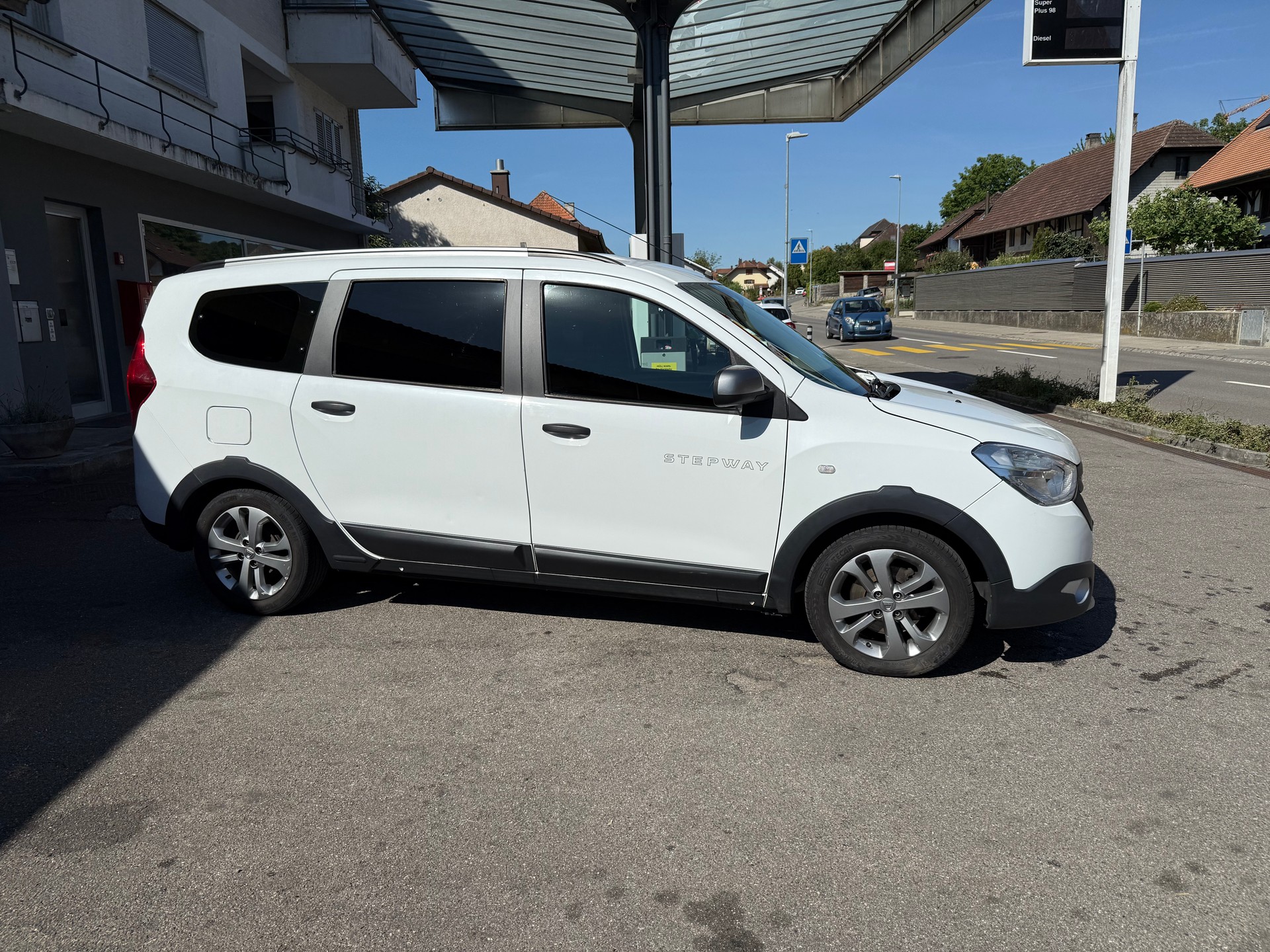 DACIA Lodgy 1.5dCi Stepway 7PL-image-1