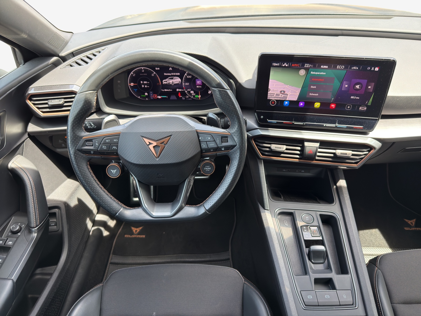 CUPRA LEON ST 1.4 e-HYBRID pHEV DSG-image-8