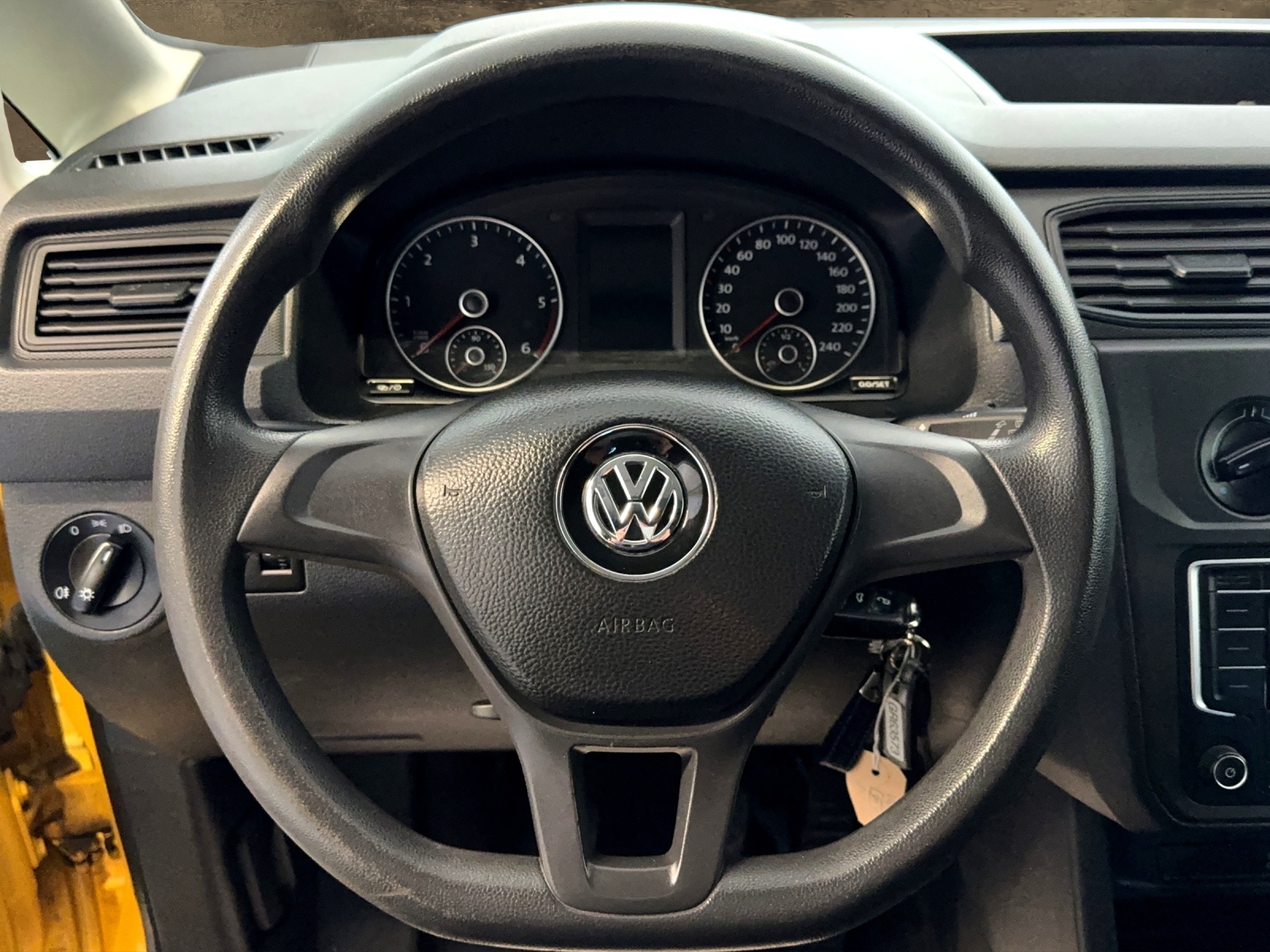 VW Caddy Maxi 2.0 TDI Trendline 4Motion-image-6